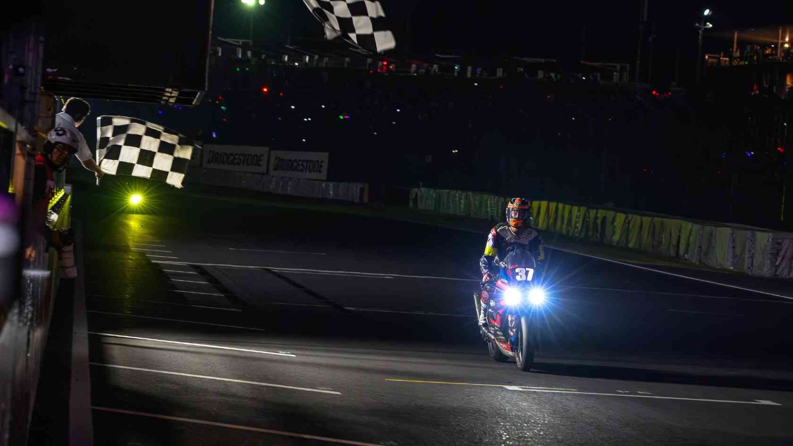 BMW-Werksteam holt Platz fünf in Suzuka