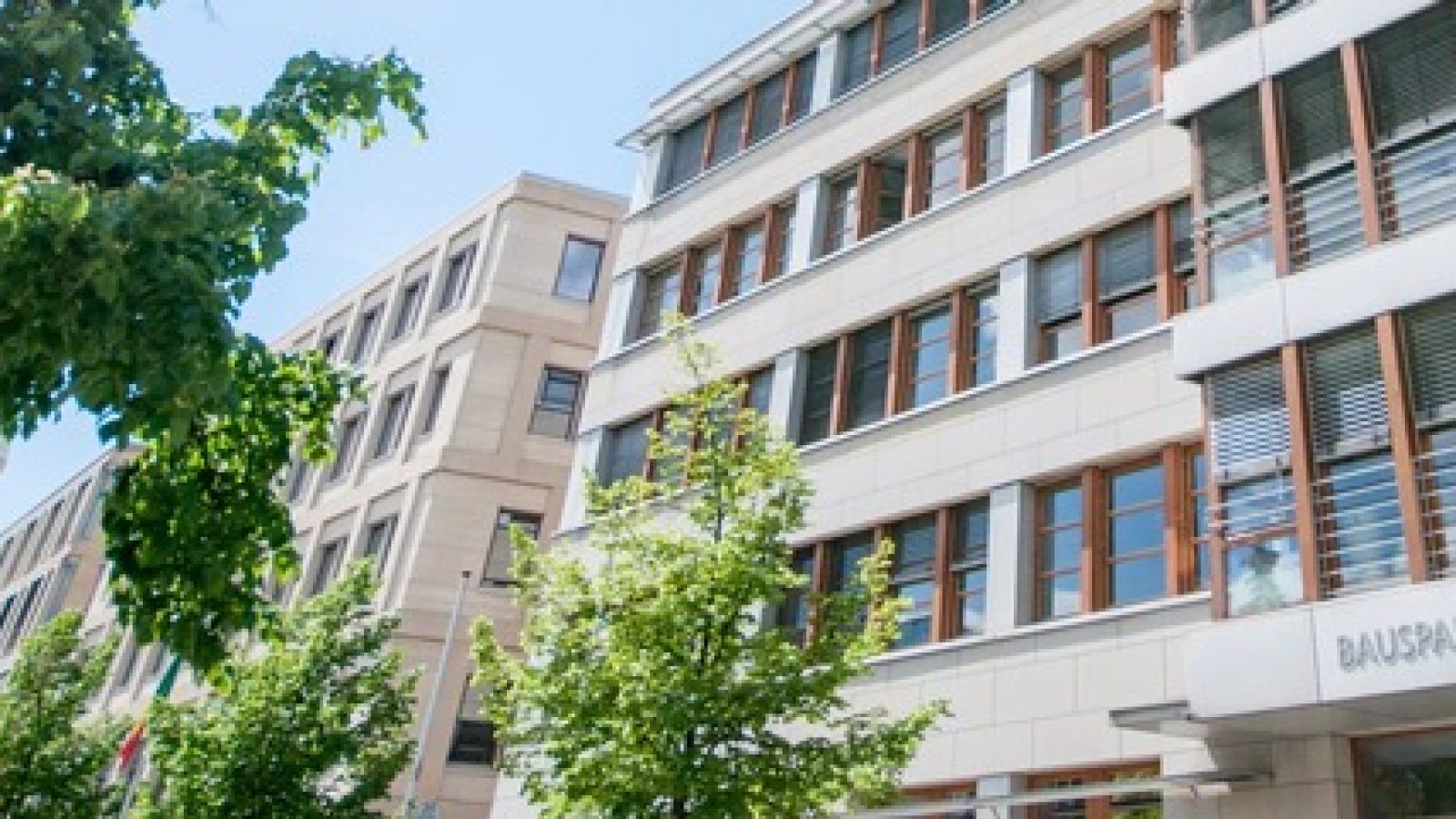 Bausparhaus in Berlin / Weiterer Text über ots und www.presseportal.de/nr/29403 / Die Verwendung dieses Bildes für redaktionelle Zwecke ist unter Beachtung aller mitgeteilten Nutzungsbedingungen zulässig und dann auch honorarfrei. Veröffentlichung ausschließlich mit Bildrechte-Hinweis.