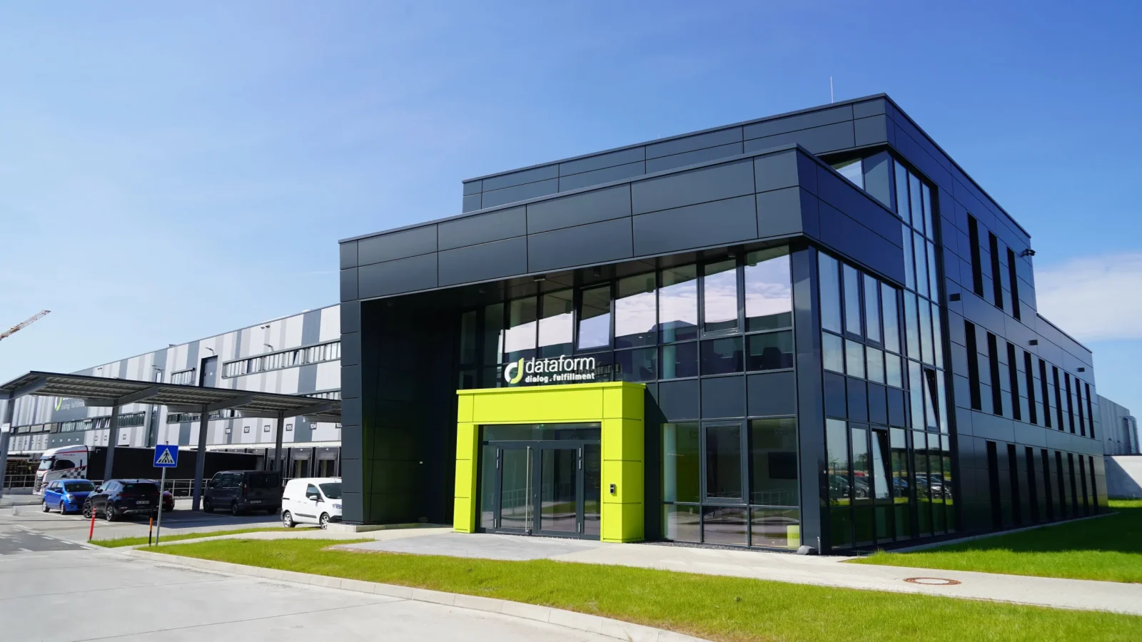 Bild 1_Außenansicht Firmengebäude