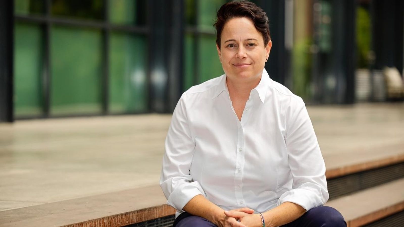 Daniela Hansjosten, Leiterin Standards & Practices bei RTL Deutschland: Wir freuen uns, dass Merm:ai:d als erstes Produkt den Praxistest innerhalb des neuen KJM-Modellversuchs durchläuft. Unsere KI verbindet Effizienz mit der notwendigen fachlichen Tiefe und kann so helfen, den Jugendmedienschutz in Deutschland langfristig zu stärken. Die enge Kooperation relevanter Stakeholder unterstreicht, wie bedeutend verantwortungsvolle KI-Lösungen für die Zukunft des Jugendschutzes sind.

+++ Die Verwendung des sendungsbezogenen Materials ist nur mit dem Hinweis und Verlinkung auf RTL+ gestattet. +++