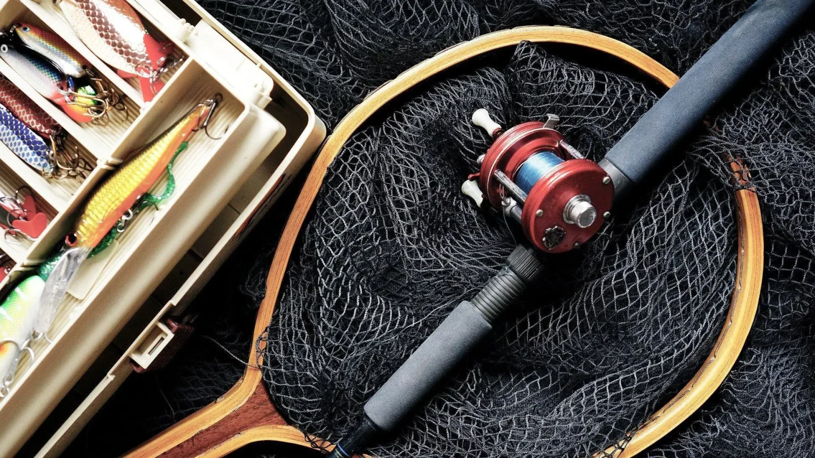 „Faszination Angeln“ in Lingen: Angelmesse lockt mit Booten, Vereinen und Angeboten