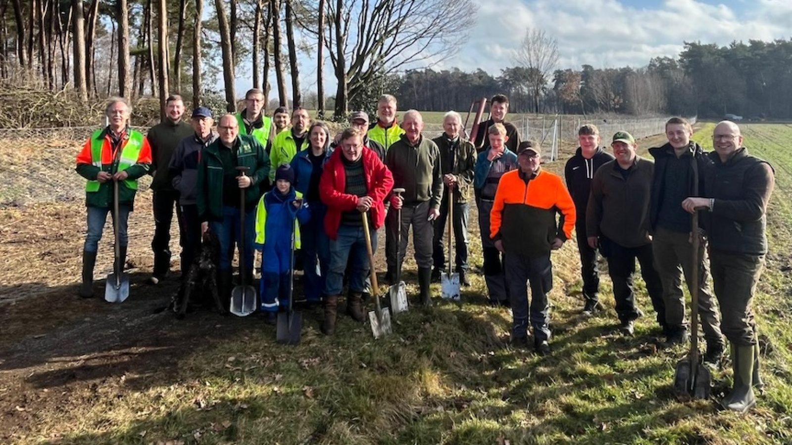 Gruppenbild Pflanzaktion in Isterberg