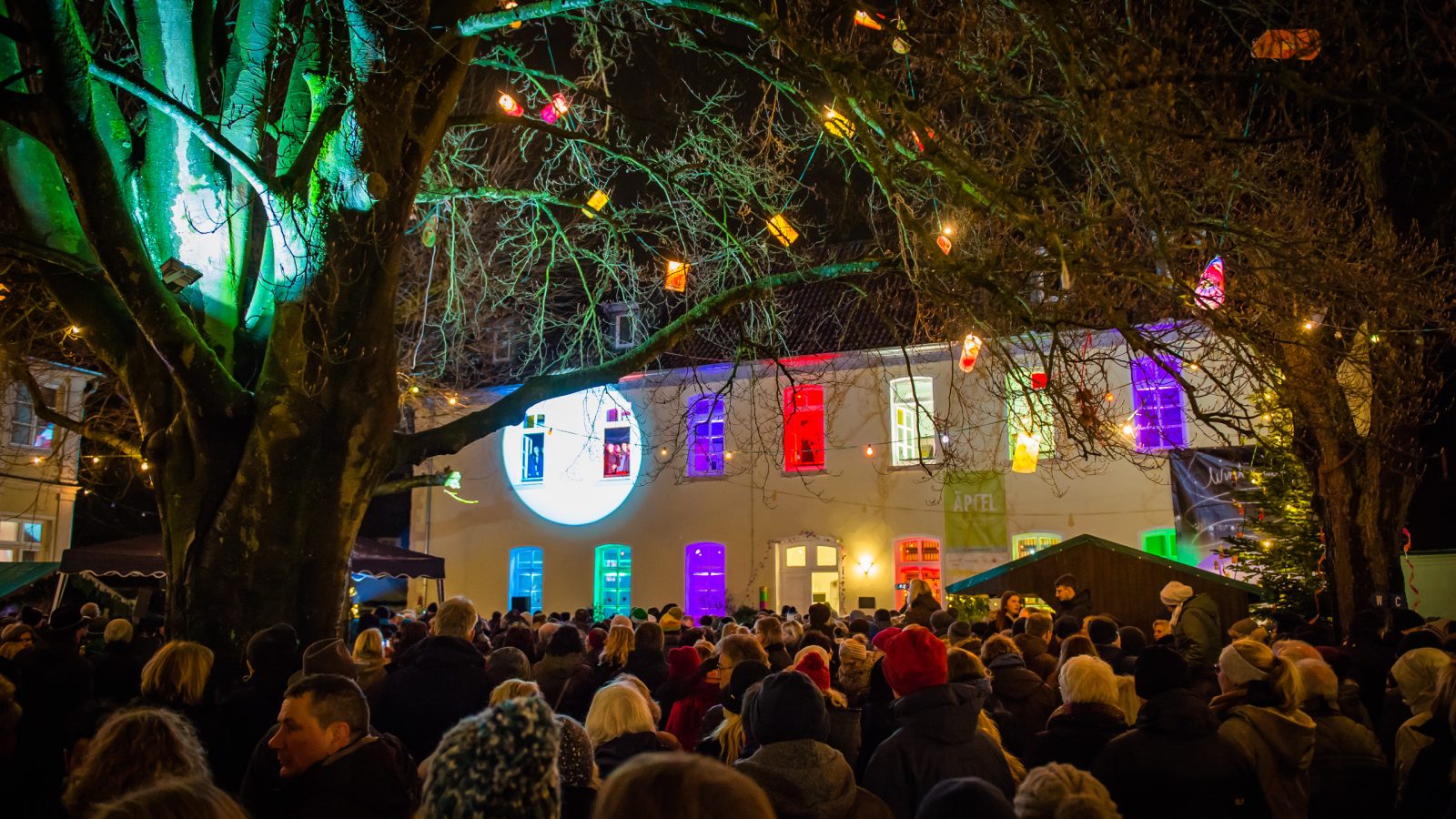 Fensterstimmen am Universitaetsplatz am 09.Dezember 2017