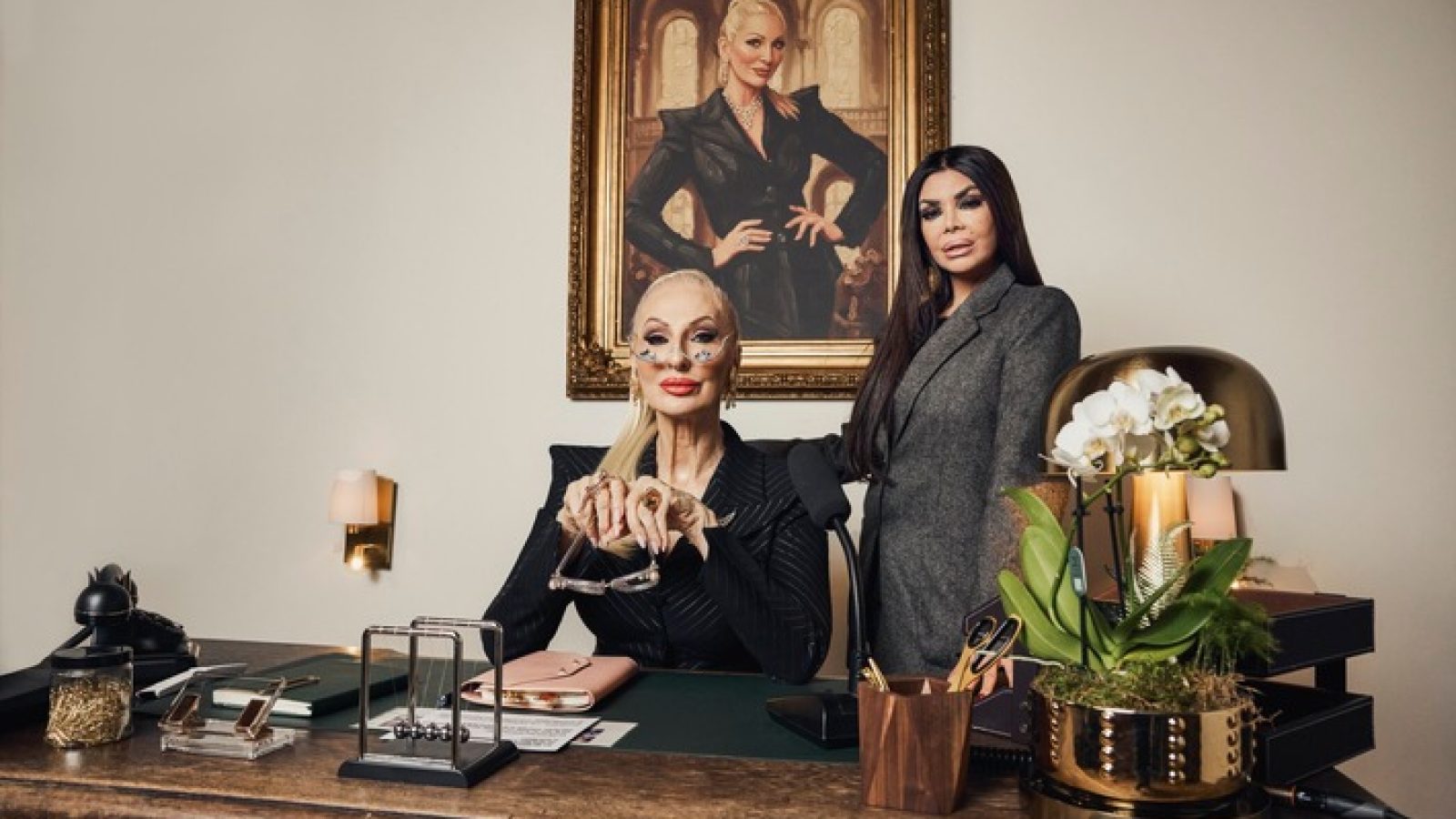 Titel: Die Realitystar Academy;
Staffel: 1;
Person: Désirée Nick; Kader Loth;
Copyright: Joyn/Marc Rehbeck;
Fotograf: Marc Rehbeck;
Bildredakteur: Isabella Toennes;
Dateiname: 3359131.tif;
Rechtehinweis: Dieses Bild darf honorarfrei für redaktionelle Zwecke und nur im Rahmen der Programmankündigung verwendet werden. Andere Veröffentlichungen sind nur nach Rücksprache und ausdrücklicher Genehmigung der Seven.One Entertainment Group GmbH möglich. Nicht für EPG! Verwendung nur mit vollständigem Copyrightvermerk. Das Foto darf nicht verändert, bearbeitet und nur im Ganzen verwendet werden. Es darf nicht archiviert werden. Es darf nicht an Dritte weitergeleitet werden. Aneinanderreihung/Zusammenlegung/Kopplung von Bildern zum Zweck der Erstellung von Slide-Shows o.ä. nicht gestattet; Verbindung/Einfügen/Anfügen von Werbung nicht gestattet. Das Bild kann KI generierte Elemente enthalten.
Bei Fragen: foto@seven.one
Voraussetzung für die Verwendung dieser Programmdaten ist die Zustimmung zu den Allgemeinen Geschäftsbedingungen der Presselounges der Sender der Seven.One Entertainment Group GmbH. / Weiterer Text über ots und www.presseportal.de/nr/134520 / Die Verwendung dieses Bildes für redaktionelle Zwecke ist unter Beachtung aller mitgeteilten Nutzungsbedingungen zulässig und dann auch honorarfrei. Veröffentlichung ausschließlich mit Bildrechte-Hinweis.