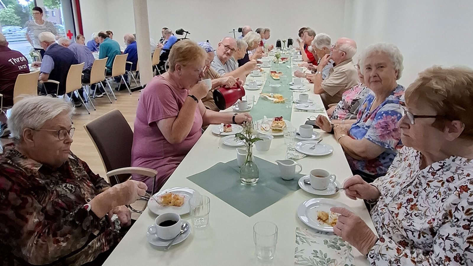 Königlicher Besuch beim DRK sorgt für strahlende Gesichter-2