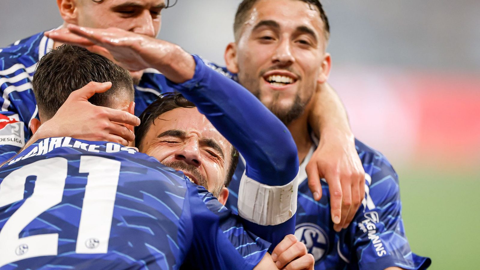 Königsblau macht Aufstieg mit 1-0-Erfolg gegen Düsseldorf perfekt