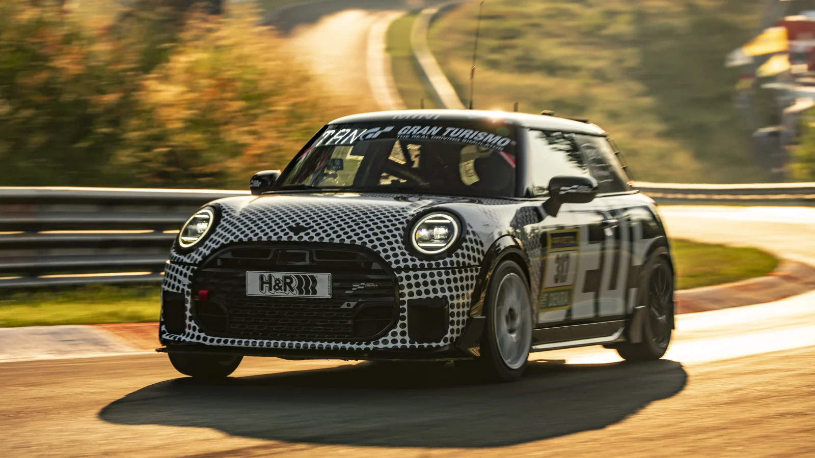MINI John Cooper Works beim 24h-Rennen