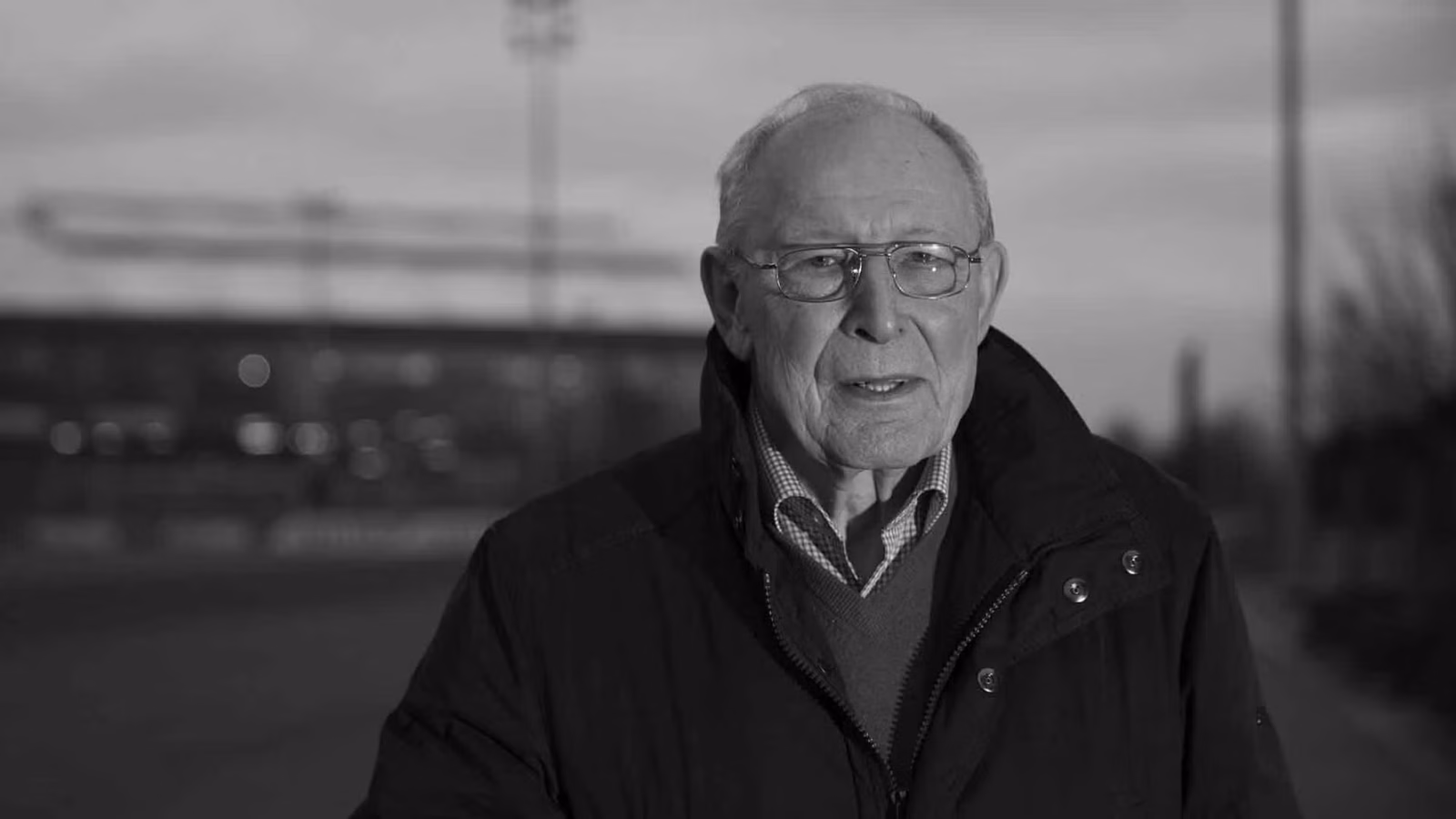 Manfred Kreuz, Meisterspieler von 1958, Ehrenspielführer und Mitglied des Ehrenpräsidiums.jpg