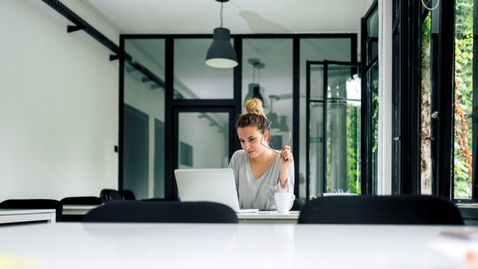 Minol analysiert jährlich die Heizkostenabrechnungen von hunderttausenden Haushalten und ermittelt daraus den durchschnittlichen Verbrauch und die Ausgaben für Heizung und Warmwasser.
Quelle: AdobeStock/bnenin
Hinweis: Dieses Bild darf nur für redaktionelle Zwecke und in Kombination mit dem obenstehenden Text verwendet werden / Weiterer Text über ots und www.presseportal.de/nr/112410 / Die Verwendung dieses Bildes für redaktionelle Zwecke ist unter Beachtung aller mitgeteilten Nutzungsbedingungen zulässig und dann auch honorarfrei. Veröffentlichung ausschließlich mit Bildrechte-Hinweis.