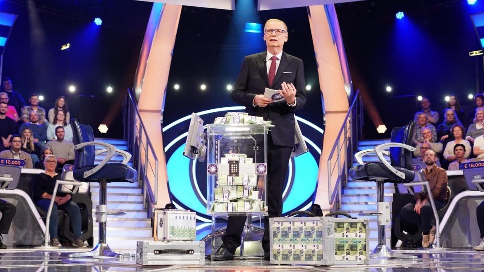 Moderator Günther Jauch.

+++ Die Verwendung des sendungsbezogenen Materials ist nur mit dem Hinweis und Verlinkung auf RTL+ gestattet. +++