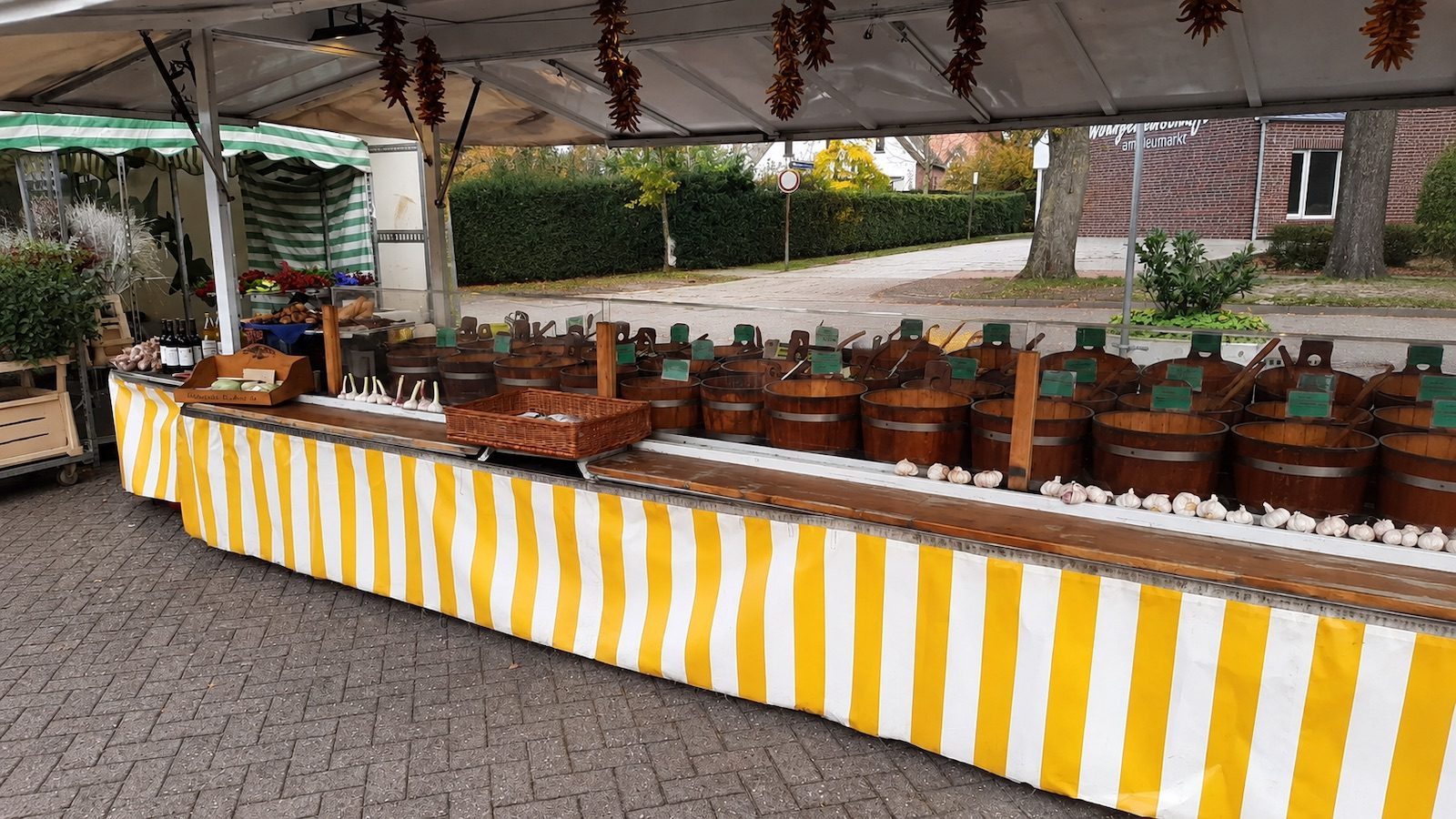 Wochenmarkt Neuenhaus auf dem Neumarkt