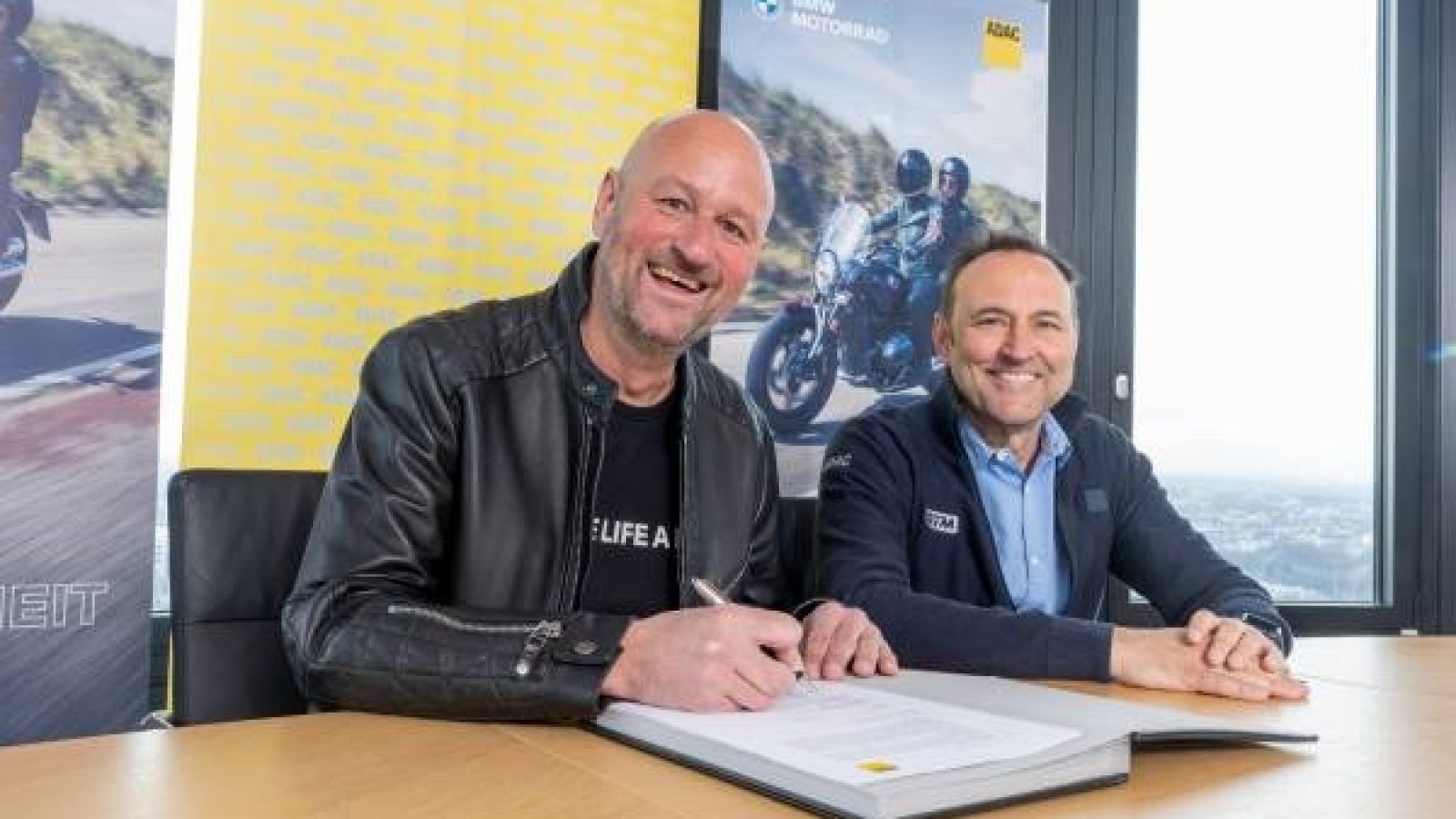 P90634146-contract-signing-for-the-cooperation-between-adac-driver-safety-training-and-bmw-motorrad-pictured-m-600px