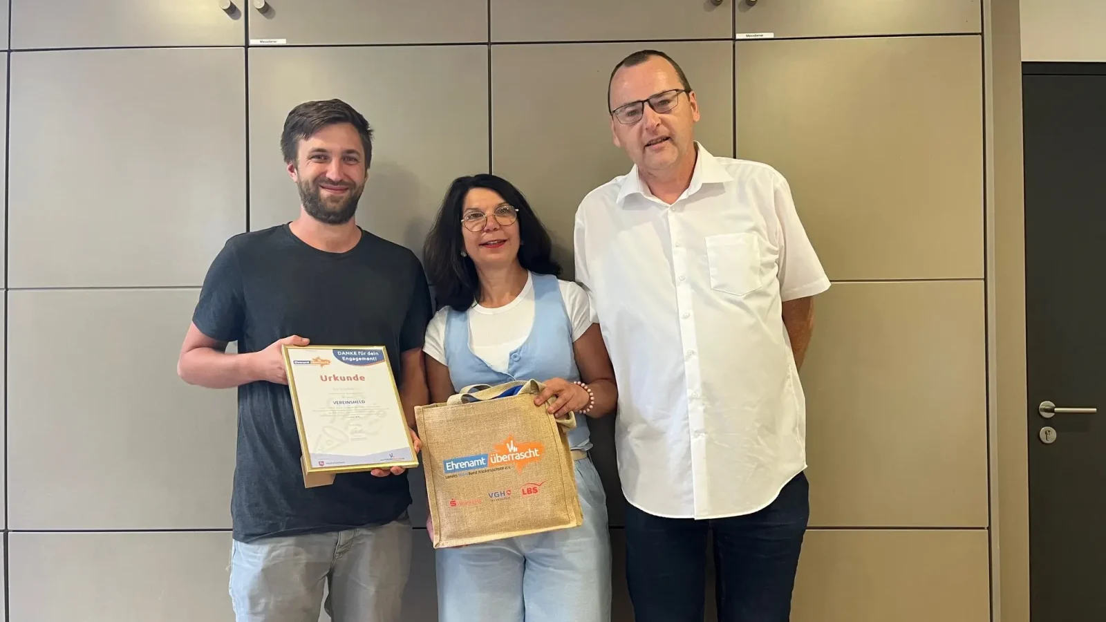 (V.l.n.r.): Eric Struckmann, Petra Kleinbuntemeyer, Stefan Kewe