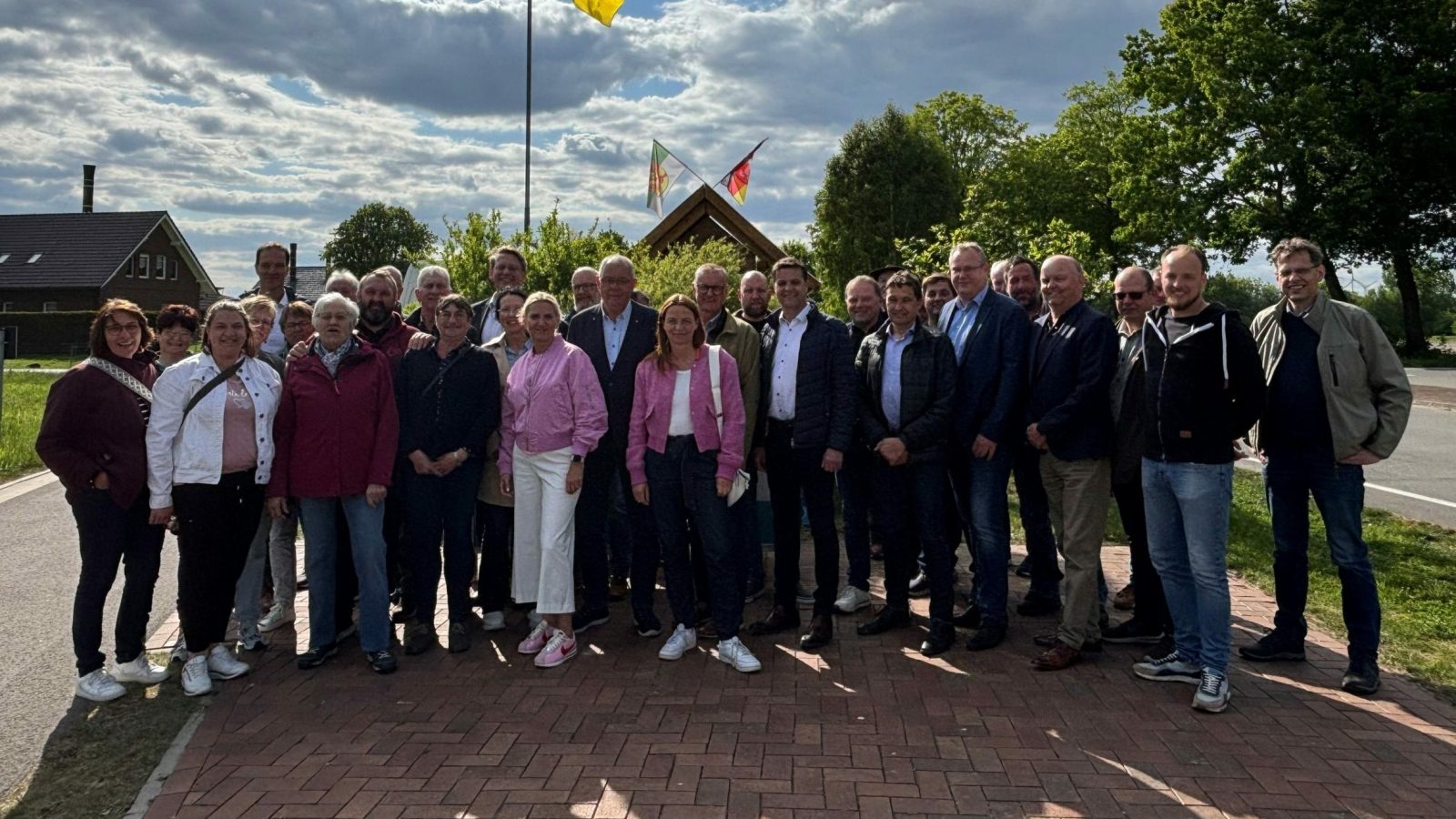 Radweg Oberlangen Gruppe