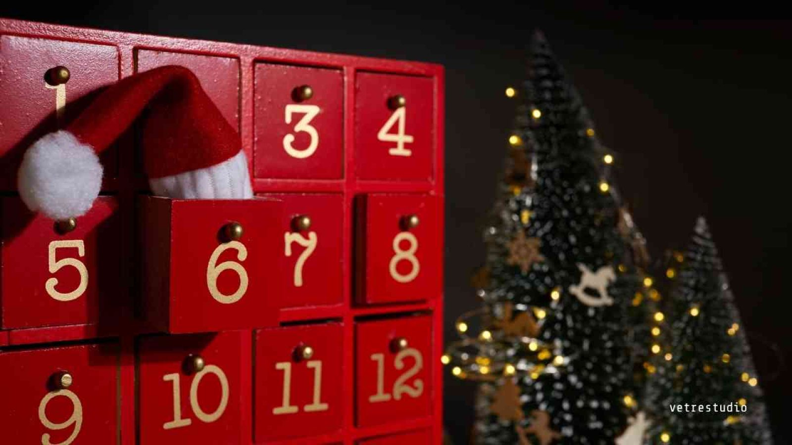 Red Christmas Advent Calendar with Santa Claus Hat