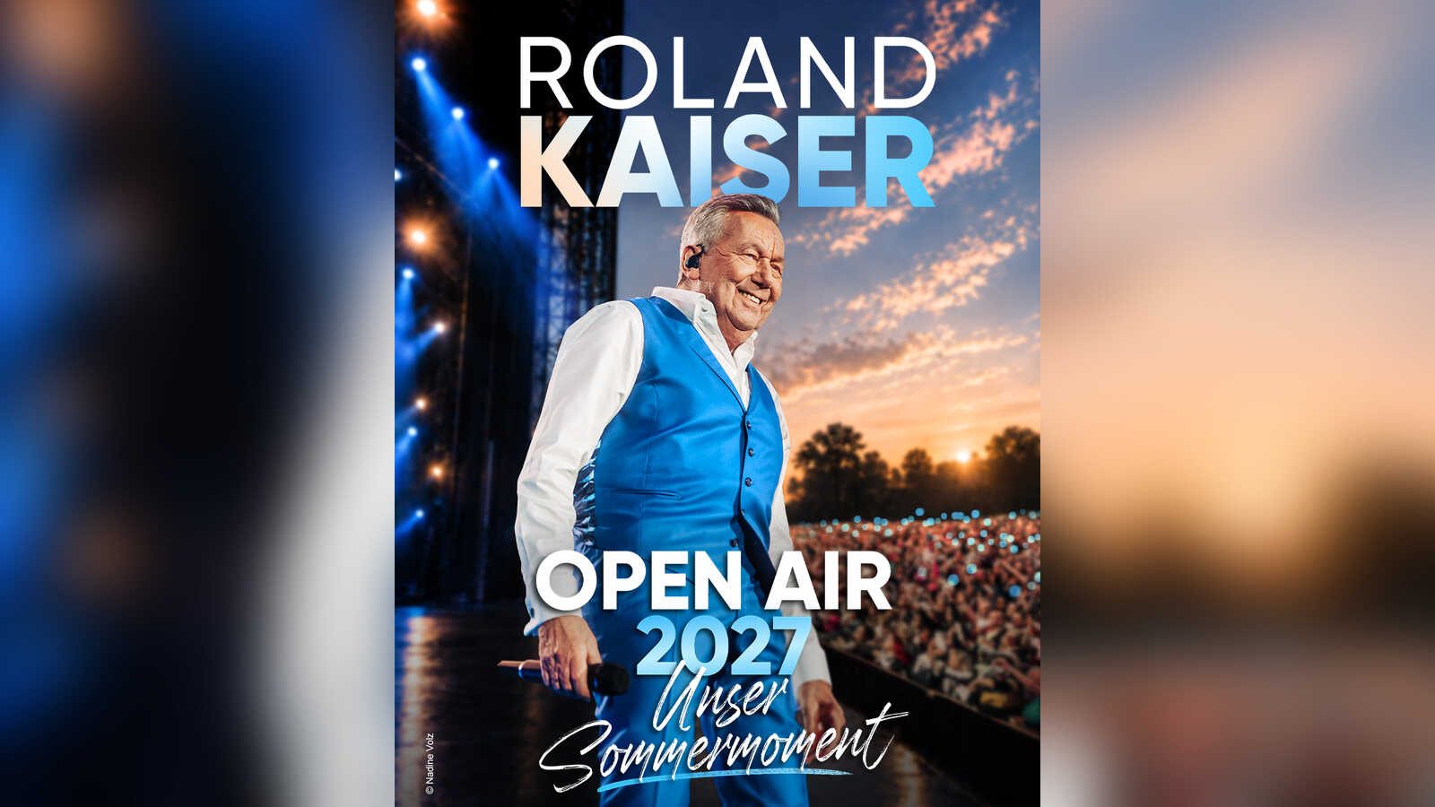 Ankündigungsmotiv zur Open-Air-Tour Unser Sommermoment 2027 mit Roland Kaiser auf der Bühne