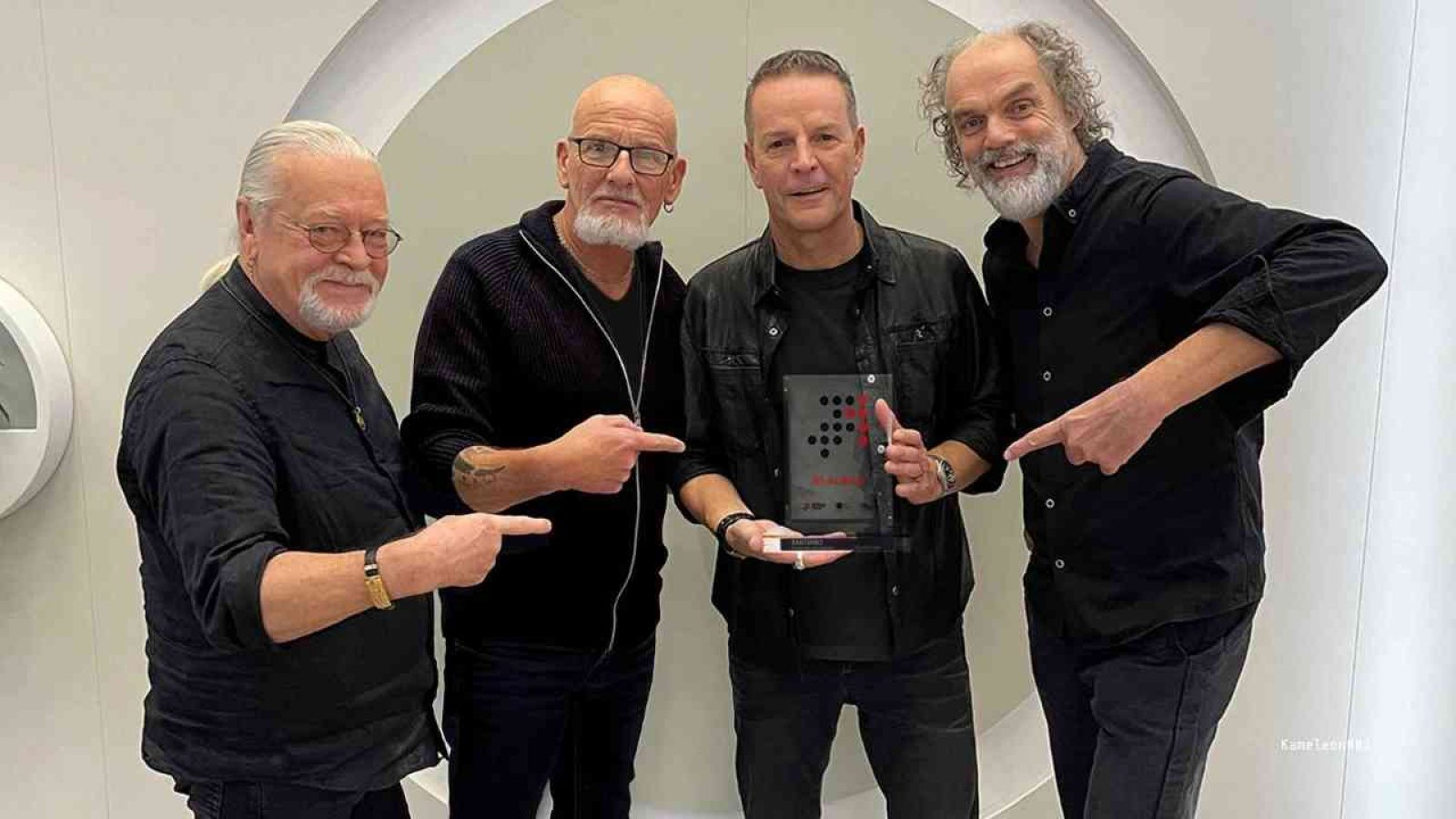 Santiano erneut auf Platz 1