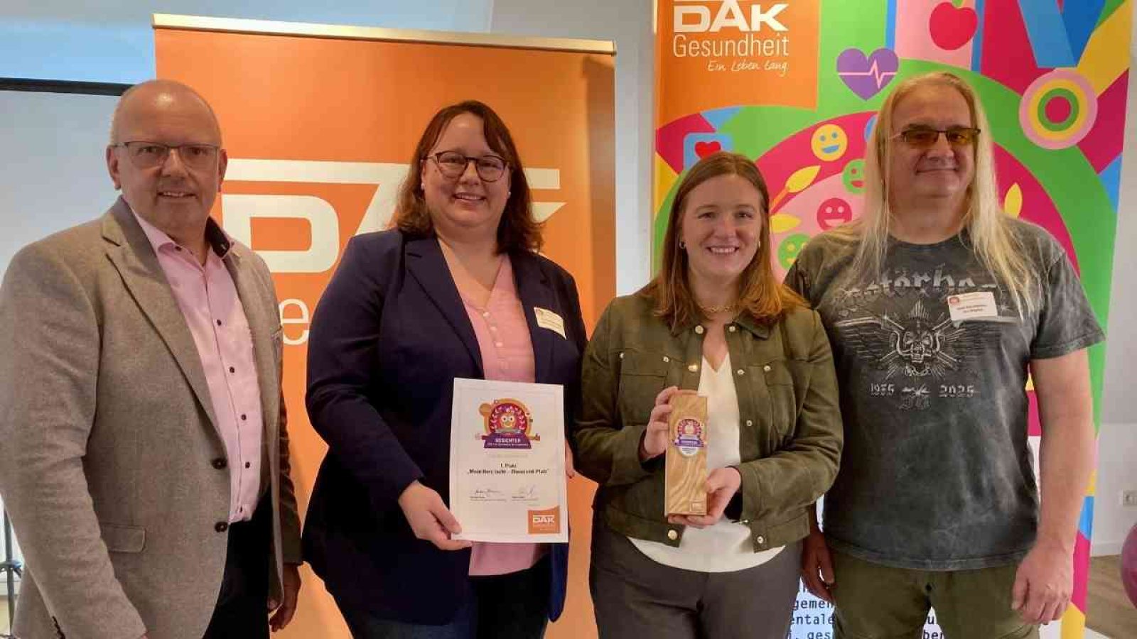 Siegerprojekt „Mein Herz lacht“ erhält DAK-Auszeichnung Siegerprojekt „Mein Herz lacht“ erhält DAK-Auszeichnung