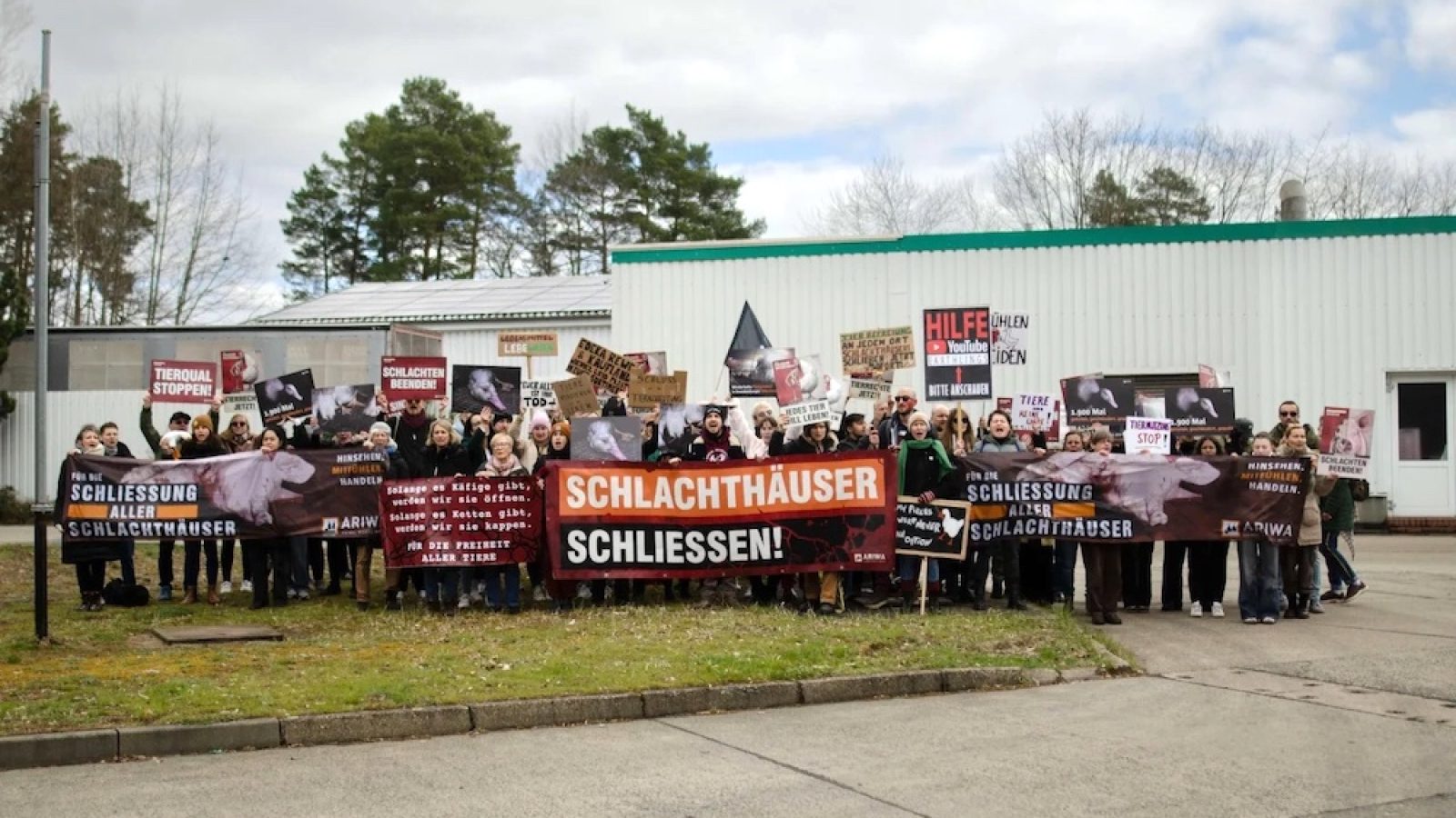 Streit-um-Schockbilder-aus-Brandenburg-geht-weiter