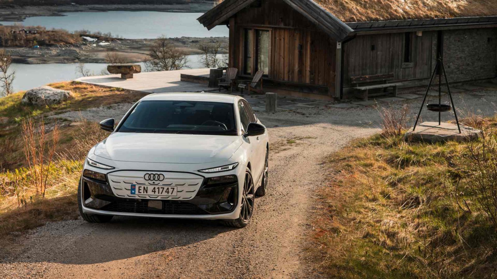 Strom aufwärts Im Audi A6 e-tron von Kopenhagen nach Bergen