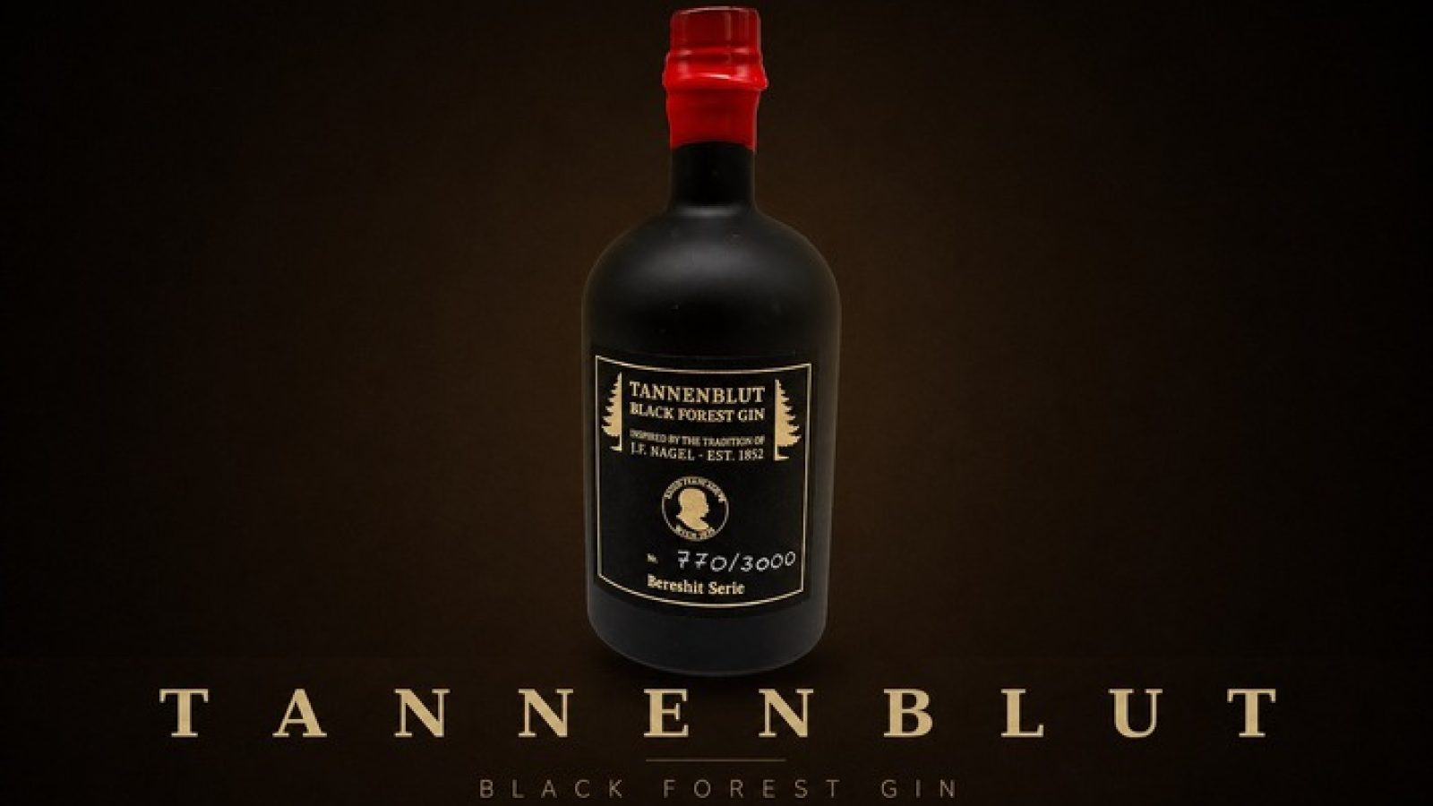 Tannenblut Gin 3000 Flaschen / Weiterer Text über ots und www.presseportal.de/nr/182451 / Die Verwendung dieses Bildes für redaktionelle Zwecke ist unter Beachtung aller mitgeteilten Nutzungsbedingungen zulässig und dann auch honorarfrei. Veröffentlichung ausschließlich mit Bildrechte-Hinweis.