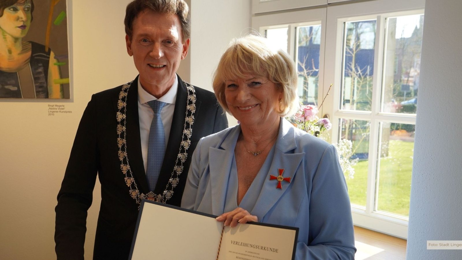 Ulla Haar bekommt Bundesverdienstkreuz 1. Klasse