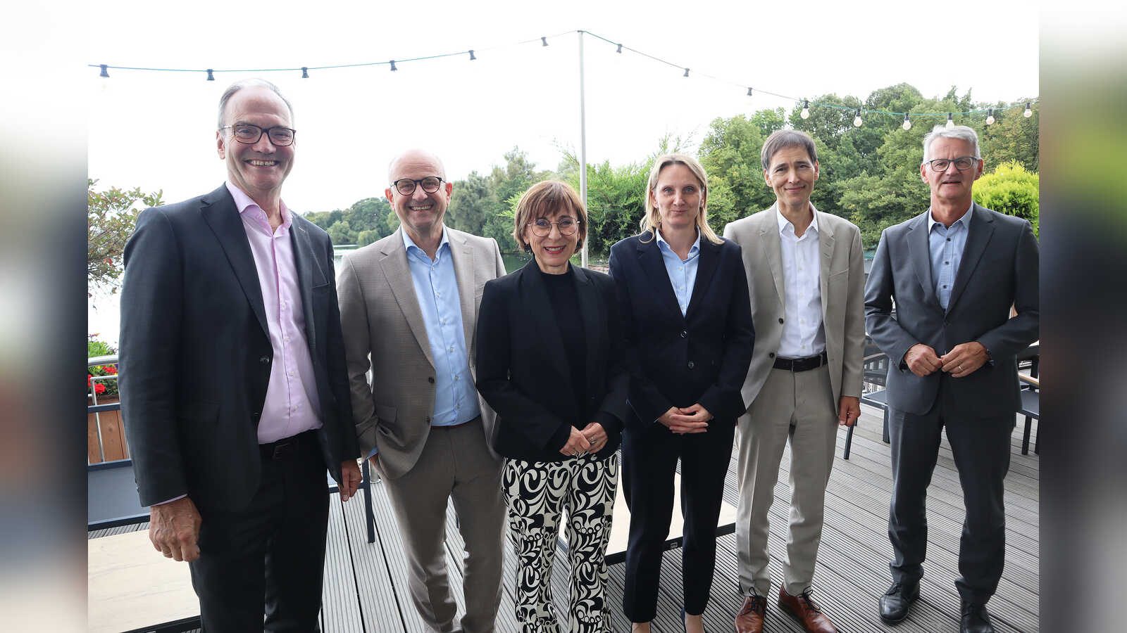 Sechs Referenten der VdPkN-Informationsveranstaltung in Hannover stehen nebeneinander: Hans-Heinrich Aldag, Thomas Bublitz, Christine Arbogast, Kornelia Winnicka, Hanno Kummer und Gerald Gaß