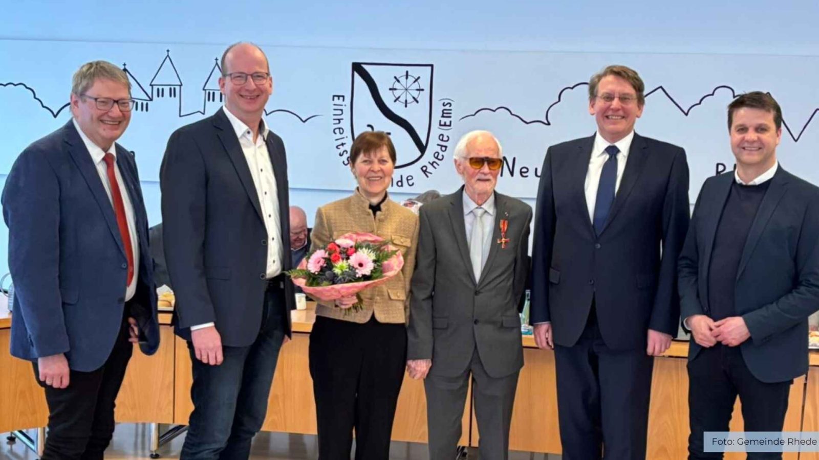 Verleihung des Bundesverdienstkreuzes an unseren Ehrenbürger Albert Vinke