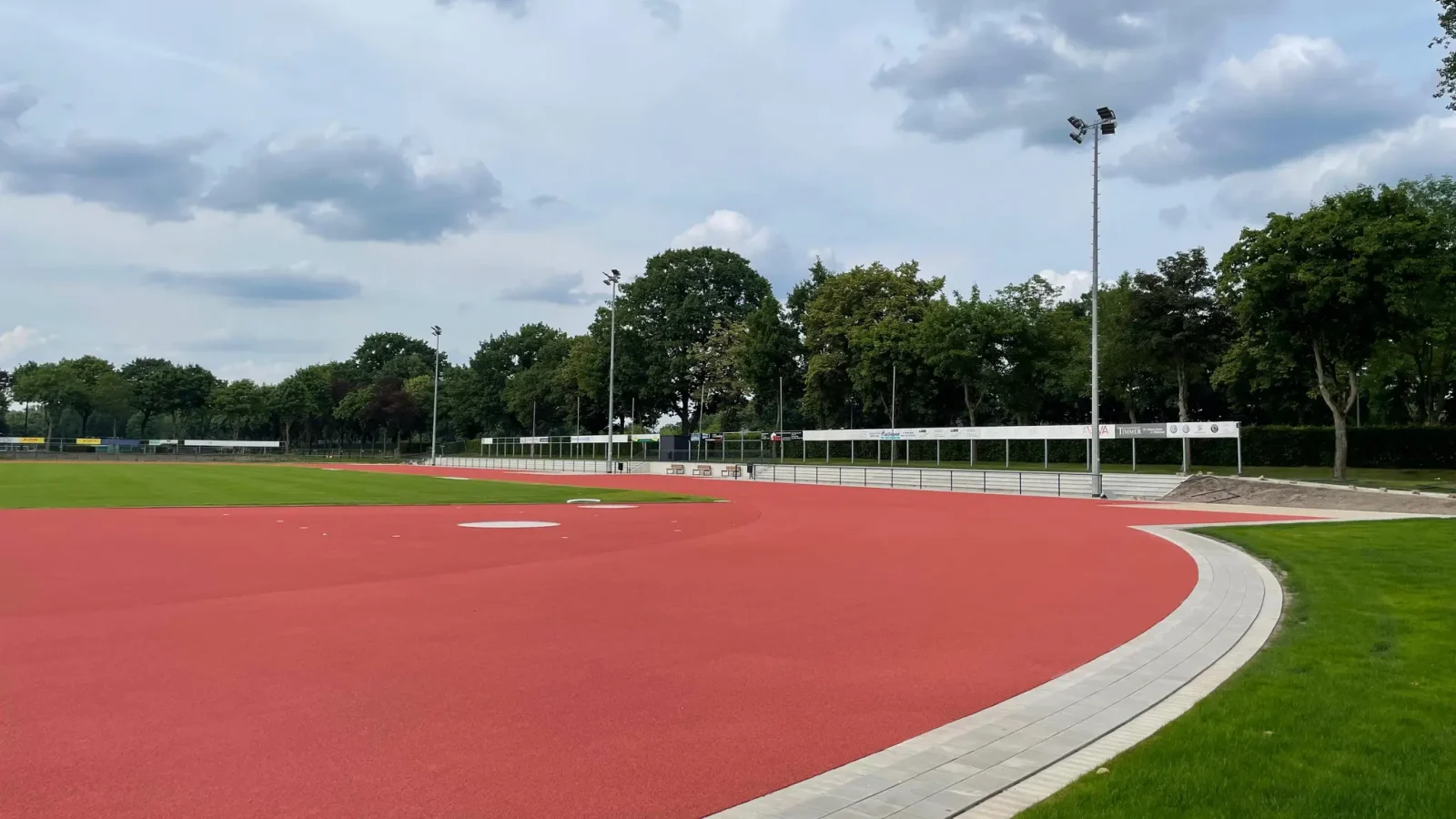 VfL Lingen erhält neue Tartanbahn