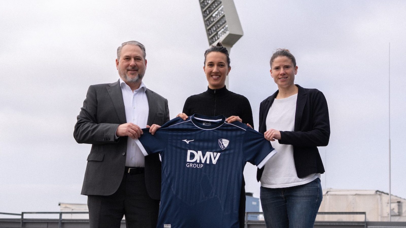 VfL verlängert mit Annike Krahn und Kyra Malinowski.png