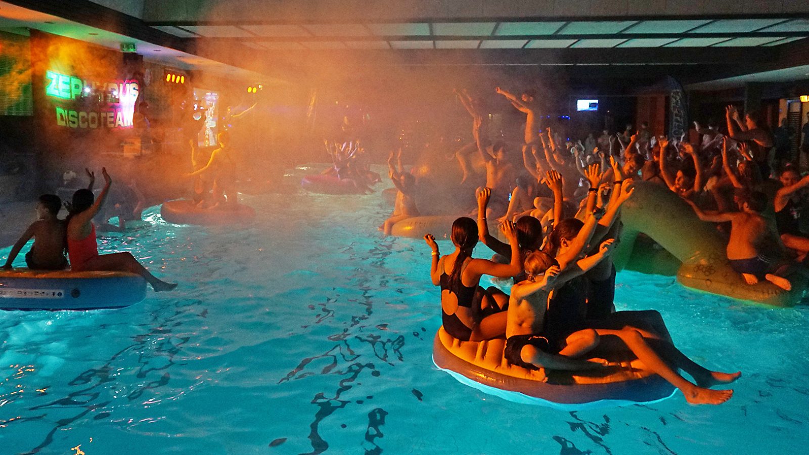 Zephyrus Poolparty_©Soestebad