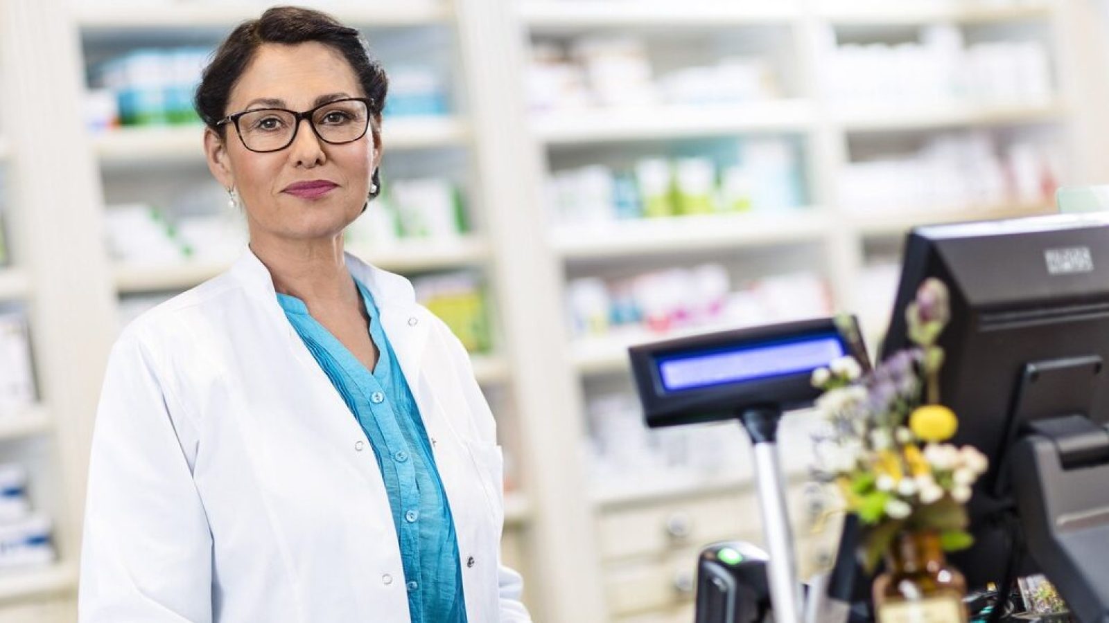 Für eine sichere Arzneimittelversorgung oder die Ausbildung von Fachkräften sammeln die Apotheker-Hilfsorganisationen in der Adventszeit die Spenden in Apotheken, auf Weihnachtsmärkten oder per Überweisung ein. / Weiterer Text über ots und www.presseportal.de/nr/7002 / Die Verwendung dieses Bildes für redaktionelle Zwecke ist unter Beachtung aller mitgeteilten Nutzungsbedingungen zulässig und dann auch honorarfrei. Veröffentlichung ausschließlich mit Bildrechte-Hinweis.