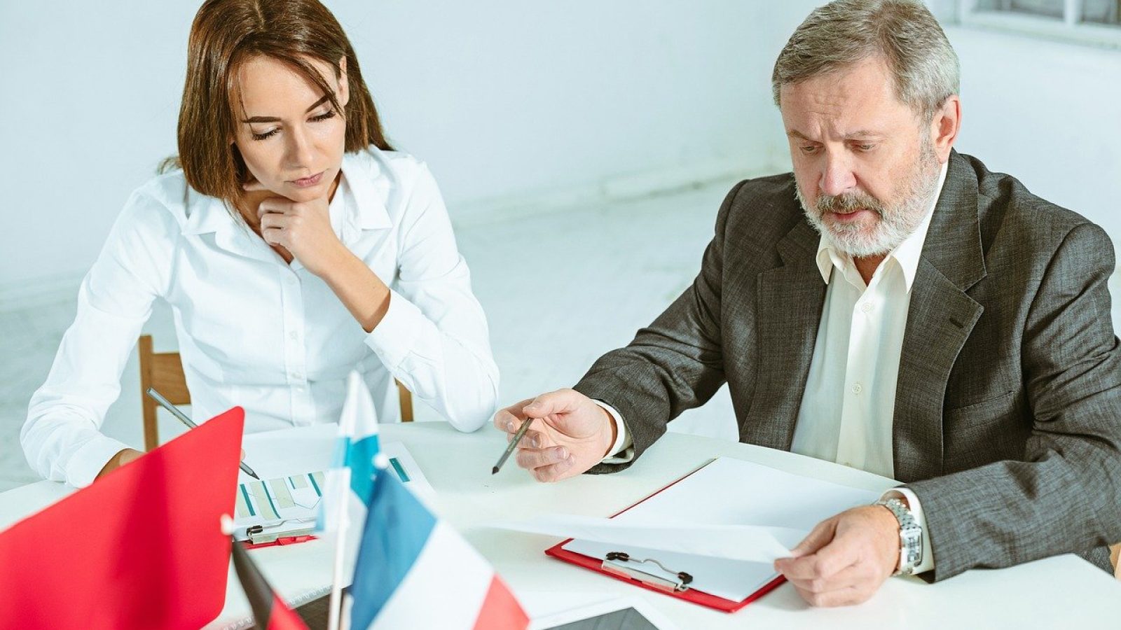 attorney-9354138_1280