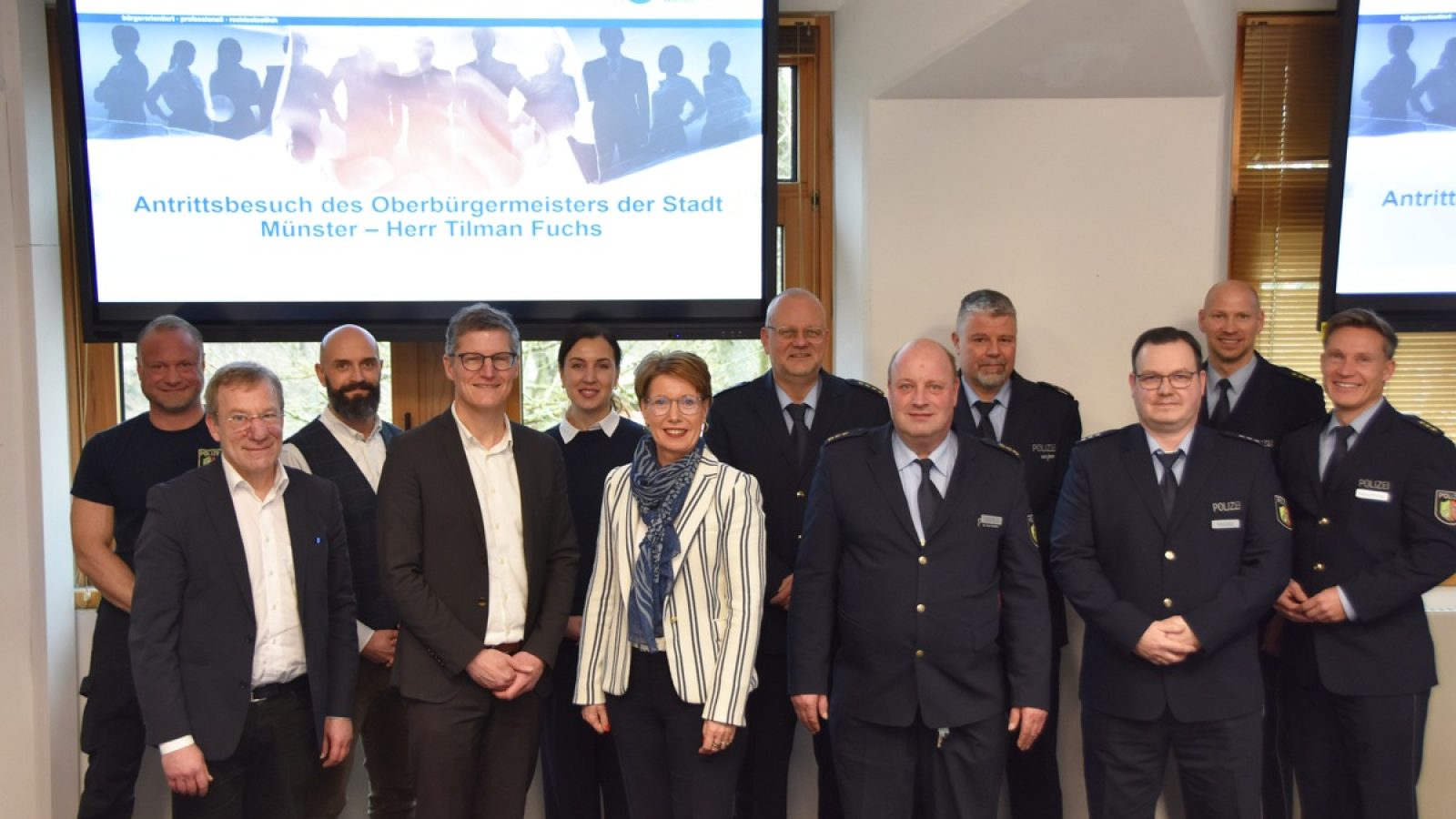 Foto: Polizei Münster (Das Foto zeigt die Anwesenden des Austauschs.) Veröffentlichung mit dieser Pressemitteilung honorarfrei.