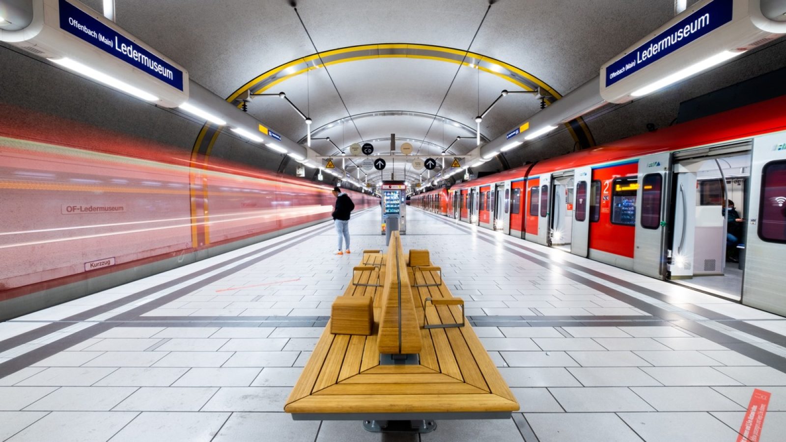 S-Bahnhof Offenbach (Main) Ledermuseum / Weiterer Text über ots und www.presseportal.de/nr/42924 / Die Verwendung dieses Bildes für redaktionelle Zwecke ist unter Beachtung aller mitgeteilten Nutzungsbedingungen zulässig und dann auch honorarfrei. Veröffentlichung ausschließlich mit Bildrechte-Hinweis.