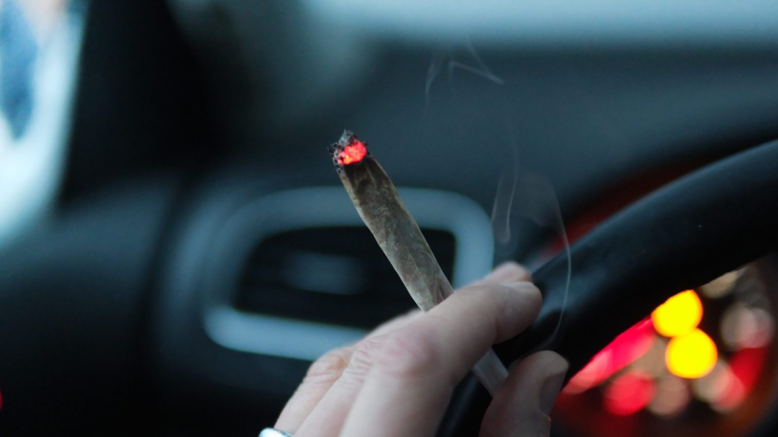 Alarmierende Gesetzeslücke schließen: Cannabis nur nach ärztlicher Diagnose, Symbolbild, Bildrechte: Deutscher Verkehrssicherheitsrat, Fotografin: Daniela Stanek / Weiterer Text über ots und www.presseportal.de/nr/17147 / Die Verwendung dieses Bildes für redaktionelle Zwecke ist unter Beachtung aller mitgeteilten Nutzungsbedingungen zulässig und dann auch honorarfrei. Veröffentlichung ausschließlich mit Bildrechte-Hinweis.