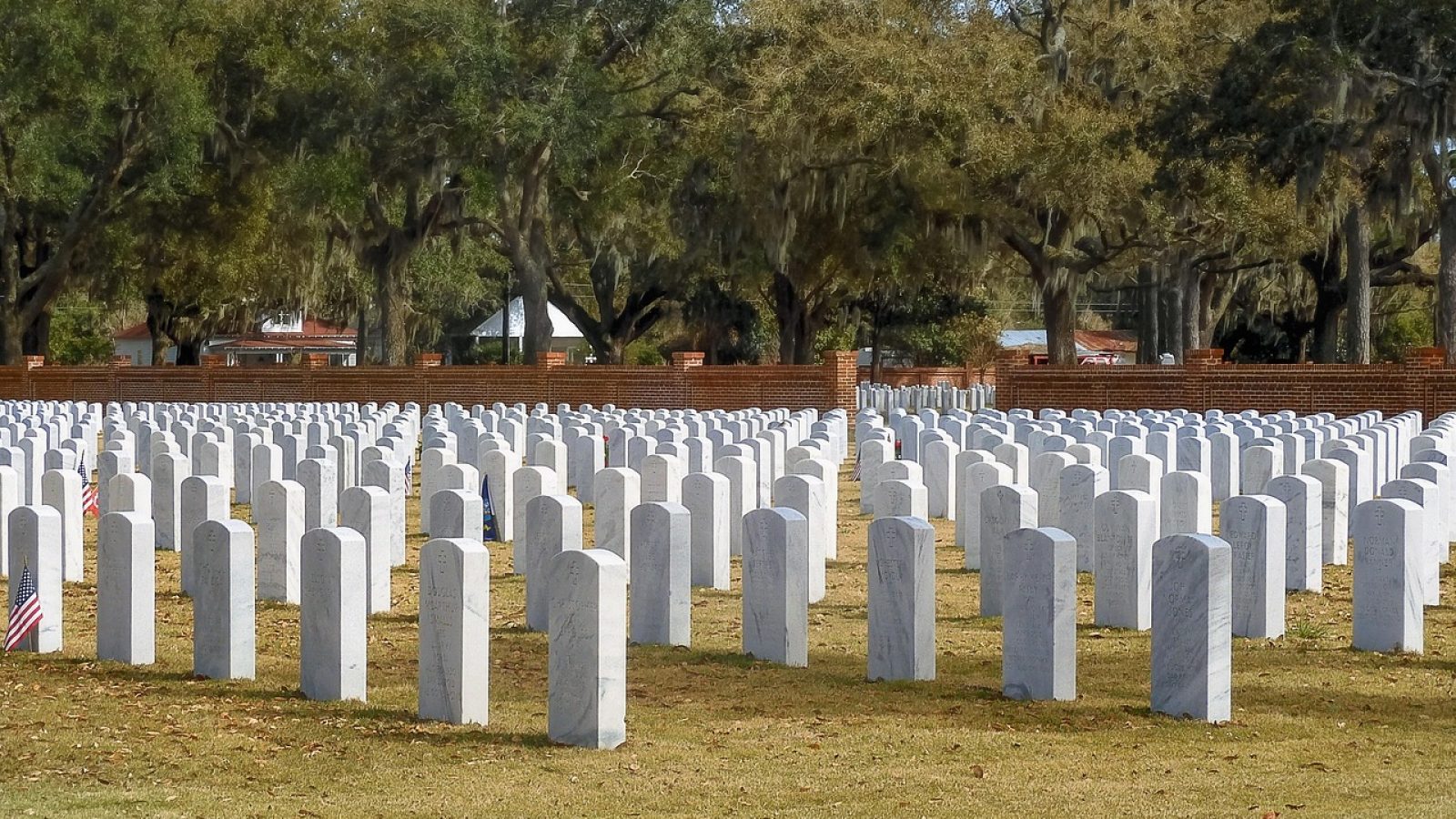 cemetery-4958684_1280