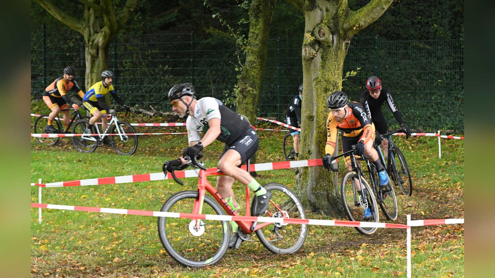 Fahrer beim Citycross-Rennen 2026 in Cloppenburg