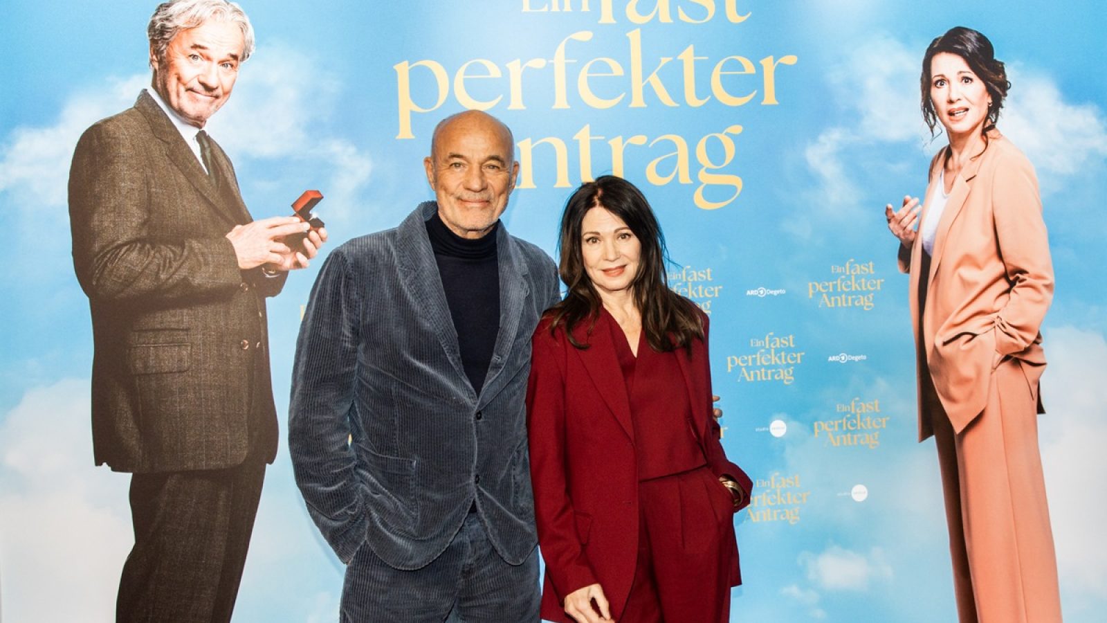 Heiner Lauterbach und Iris Berben bei der Premiere ihres neuen Films in Regensburg im Kino Regina / Weiterer Text über ots und www.presseportal.de/nr/136327 / Die Verwendung dieses Bildes für redaktionelle Zwecke ist unter Beachtung aller mitgeteilten Nutzungsbedingungen zulässig und dann auch honorarfrei. Veröffentlichung ausschließlich mit Bildrechte-Hinweis.
