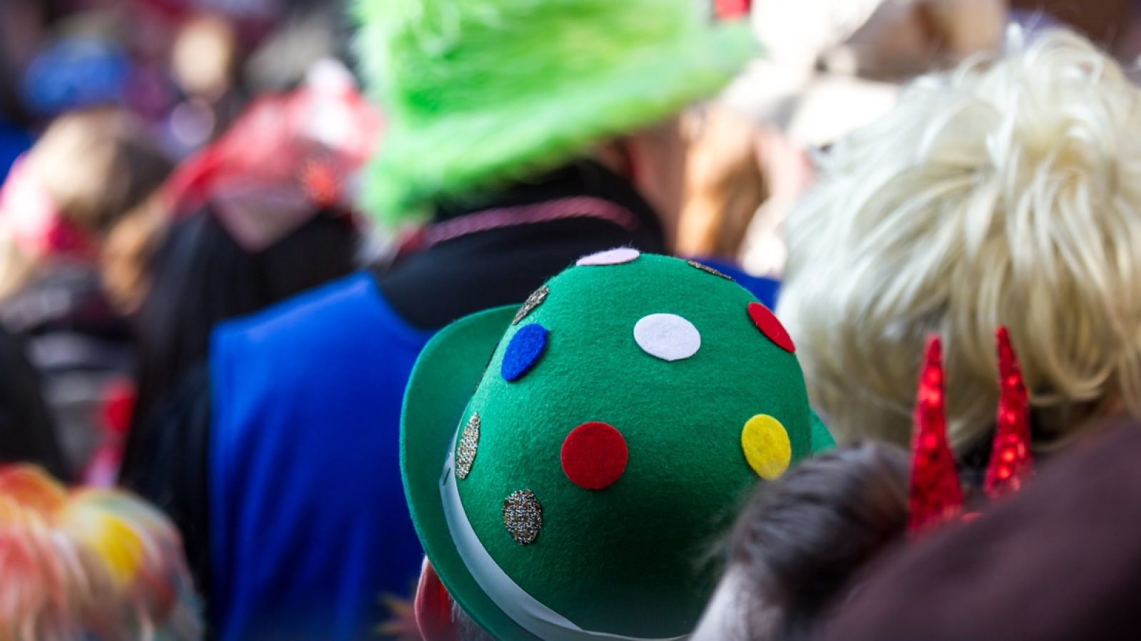 Frostiges Wetter und fröhliche Karnevalsfeiern heizen die Ansteckungsraten zusätzlich an. / Weiterer Text über ots und www.presseportal.de/nr/58929 / Die Verwendung dieses Bildes für redaktionelle Zwecke ist unter Beachtung aller mitgeteilten Nutzungsbedingungen zulässig und dann auch honorarfrei. Veröffentlichung ausschließlich mit Bildrechte-Hinweis.