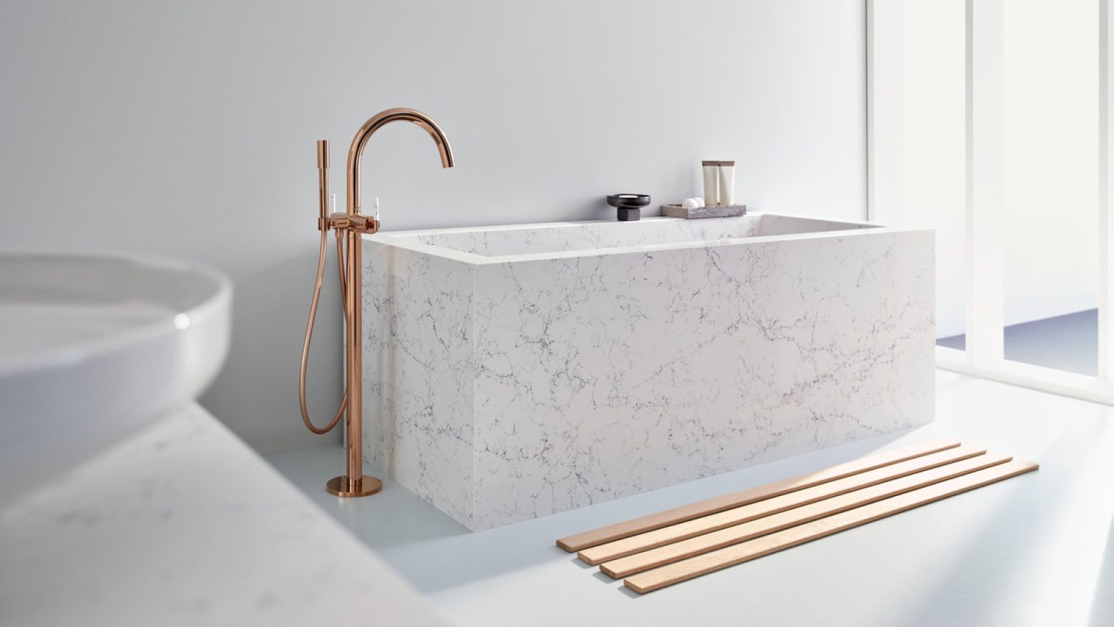 Pantone Cloud Dancer schafft eine leichte Atmosphäre und lässt Bäder größer wirken. / Weiterer Text über ots und www.presseportal.de/nr/15261 / Die Verwendung dieses Bildes für redaktionelle Zwecke ist unter Beachtung aller mitgeteilten Nutzungsbedingungen zulässig und dann auch honorarfrei. Veröffentlichung ausschließlich mit Bildrechte-Hinweis.