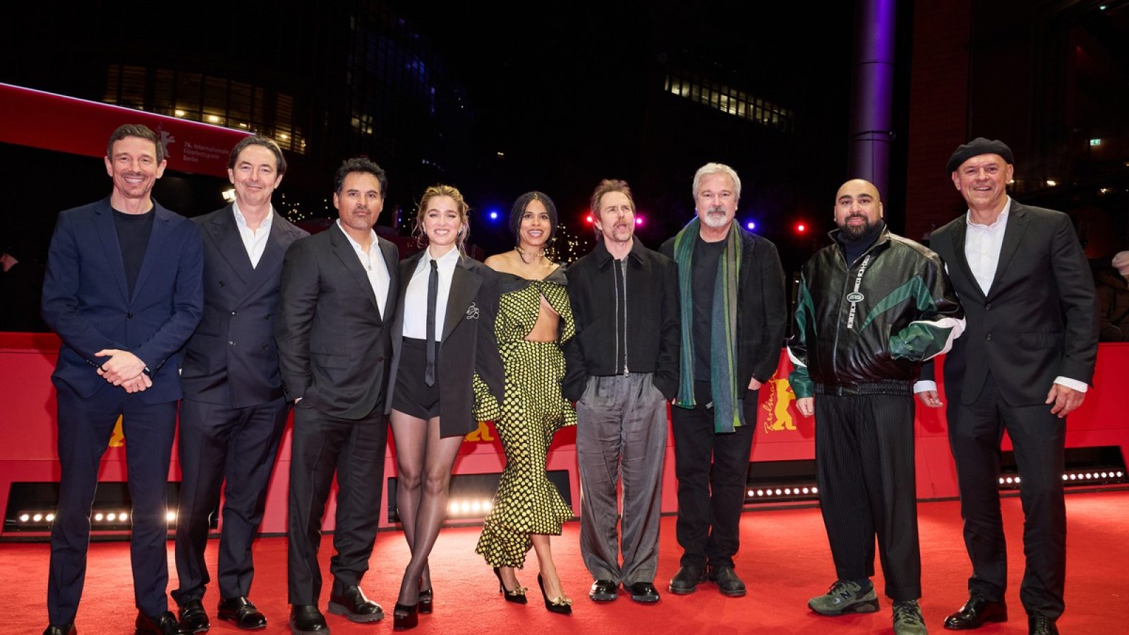 Oliver Berben, Martin Bachmann, Michael Peña, Haley Lu Richardson, Zazie Beetz, Sam Rockwell, Gore Verbinski, Asim Chaudhry und Robert Kulzer bei der Premiere von "Good Luck, Have Fun, Don't Die" beim 76. Berlinale International Film Festival Berlin im Berlinale Palast. / Weiterer Text über ots und www.presseportal.de/nr/12946 / Die Verwendung dieses Bildes für redaktionelle Zwecke ist unter Beachtung aller mitgeteilten Nutzungsbedingungen zulässig und dann auch honorarfrei. Veröffentlichung ausschließlich mit Bildrechte-Hinweis.