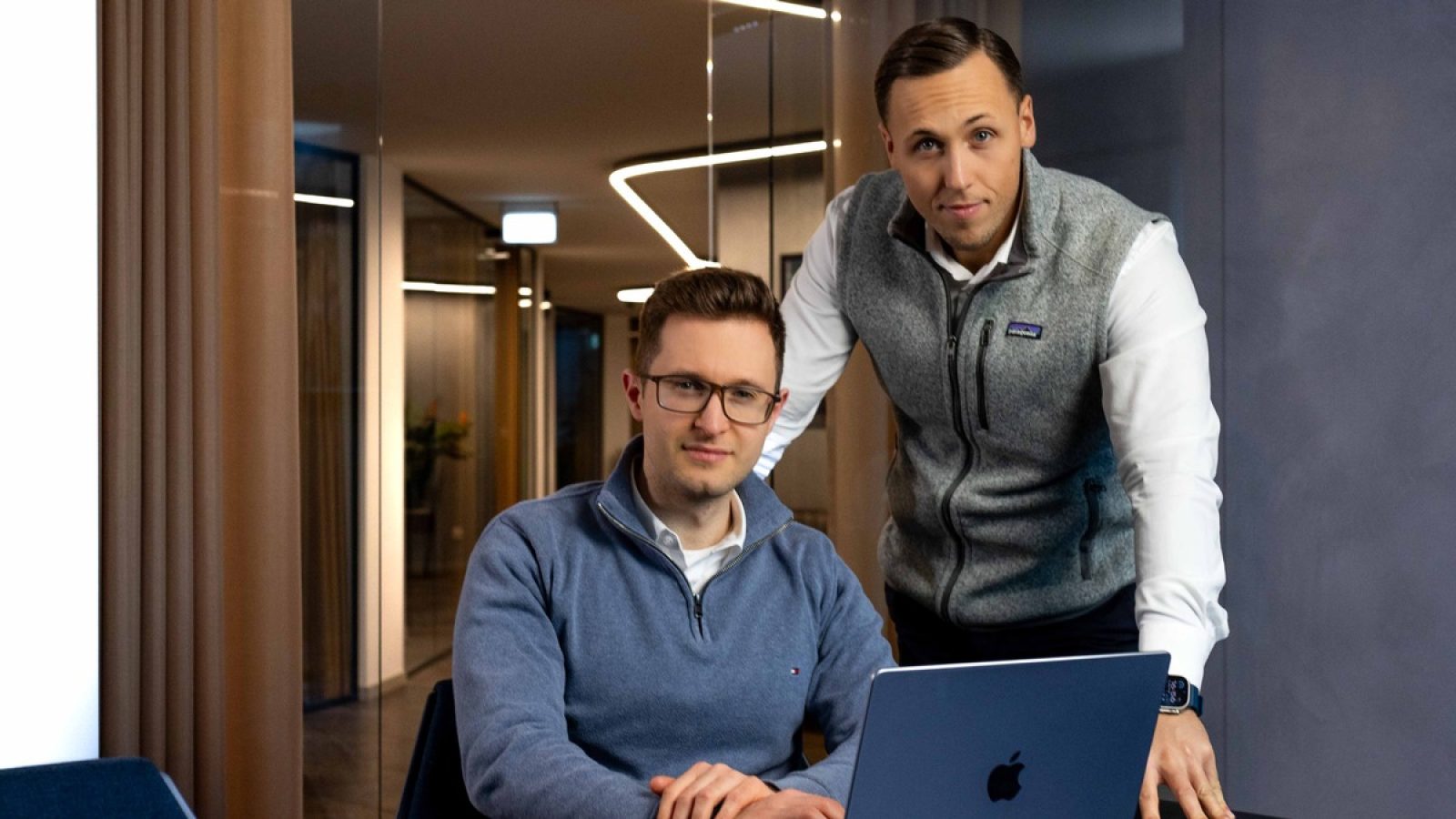 Chris Möck und Artem Axt / Weiterer Text über ots und www.presseportal.de/nr/181845 / Die Verwendung dieses Bildes für redaktionelle Zwecke ist unter Beachtung aller mitgeteilten Nutzungsbedingungen zulässig und dann auch honorarfrei. Veröffentlichung ausschließlich mit Bildrechte-Hinweis.