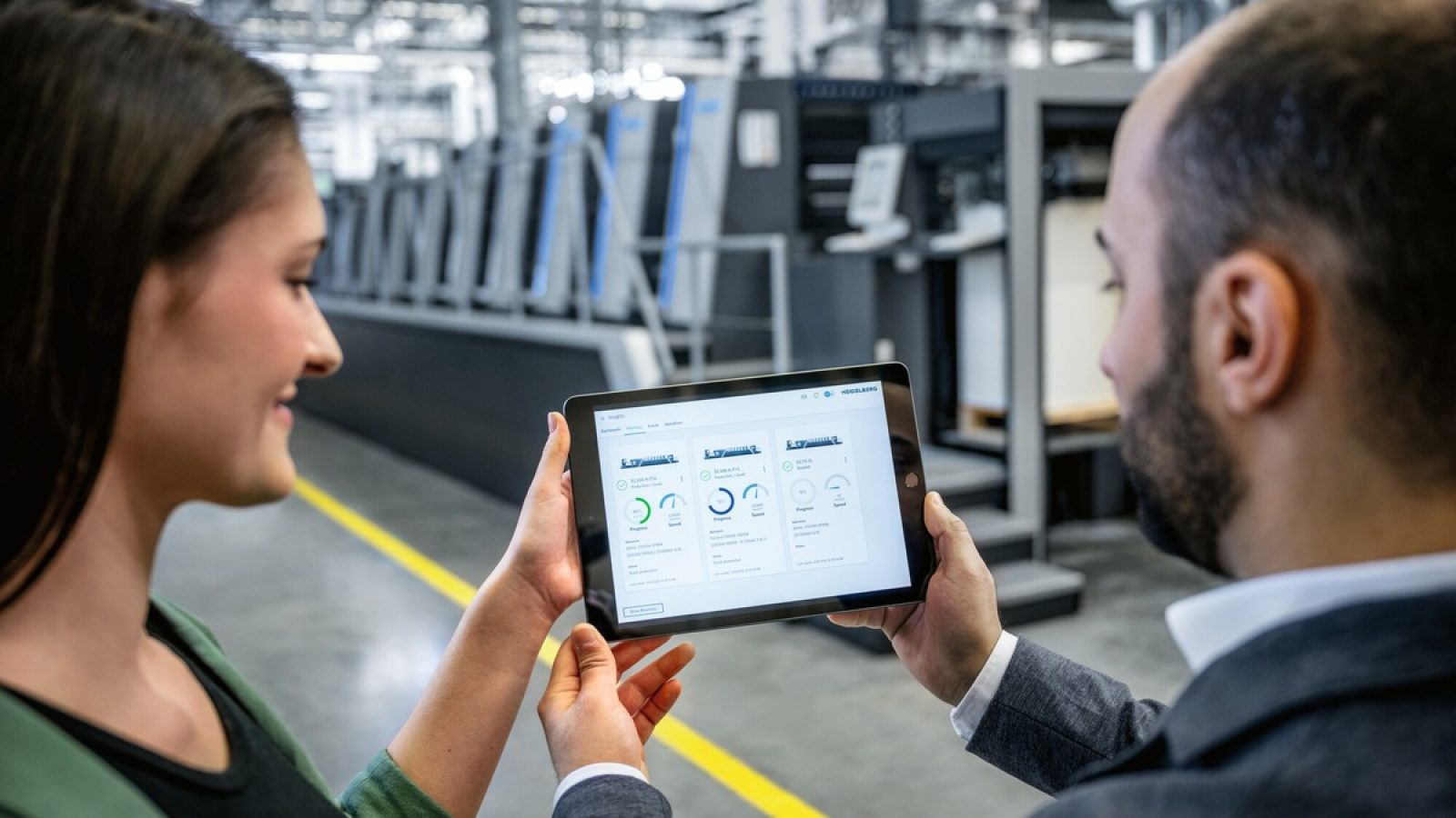 The HEIDELBERG Customer Portal is already the digital control center for over 3,000 print shops worldwide - a figure that is set to keep on growing.
Heute ist das HEIDELBERG Kundenportal für weltweit bereits über 3.000 Druckereien die digitale Steuerzentrale. Tendenz weiter steigend. / Weiterer Text über ots und www.presseportal.de/nr/6678 / Die Verwendung dieses Bildes für redaktionelle Zwecke ist unter Beachtung aller mitgeteilten Nutzungsbedingungen zulässig und dann auch honorarfrei. Veröffentlichung ausschließlich mit Bildrechte-Hinweis.