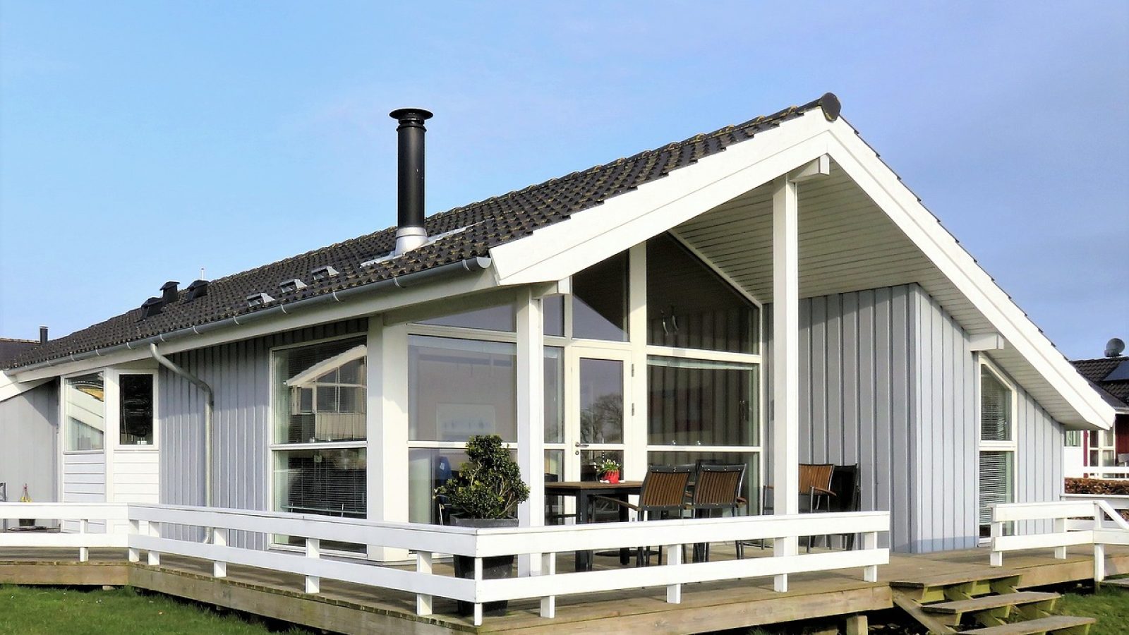 holiday-home-3322326_1280