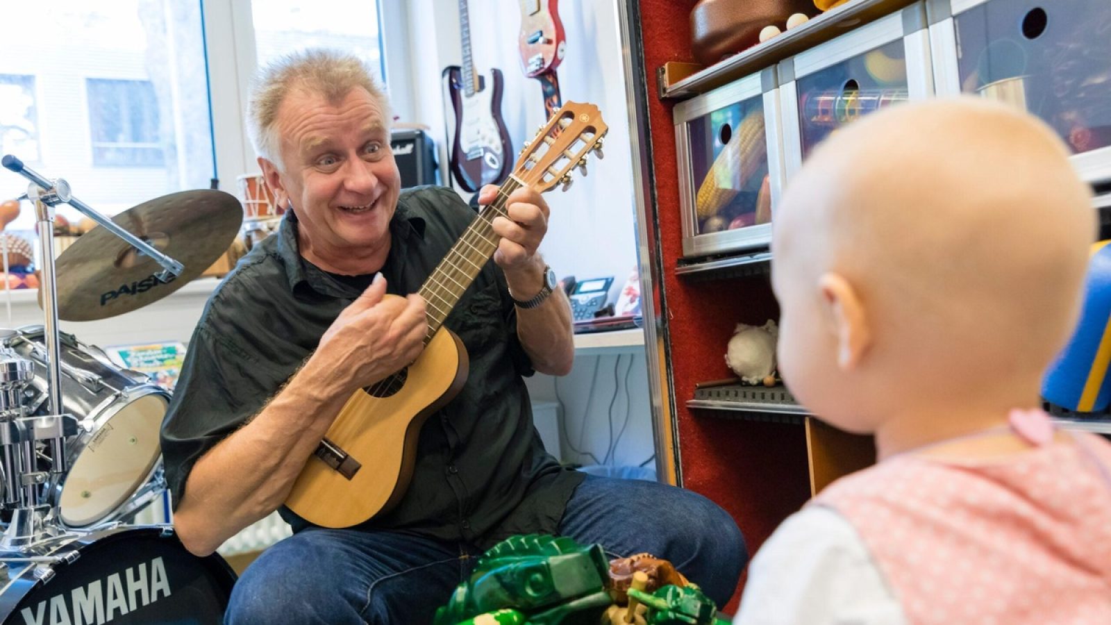 KNACK DEN KREBS Foerderprojekt-Musiktherapie Gerhard Kappelhoff / Weiterer Text über ots und www.presseportal.de / Die Verwendung dieses Bildes für redaktionelle Zwecke ist unter Beachtung aller mitgeteilten Nutzungsbedingungen zulässig und dann auch honorarfrei. Veröffentlichung ausschließlich mit Bildrechte-Hinweis.