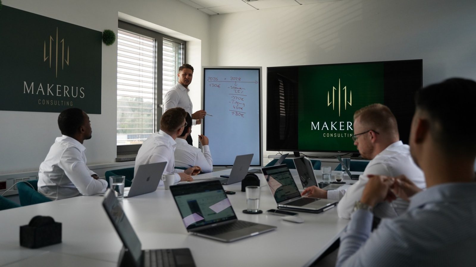 Makerus Consulting / Weiterer Text über ots und www.presseportal.de/nr/181856 / Die Verwendung dieses Bildes für redaktionelle Zwecke ist unter Beachtung aller mitgeteilten Nutzungsbedingungen zulässig und dann auch honorarfrei. Veröffentlichung ausschließlich mit Bildrechte-Hinweis.