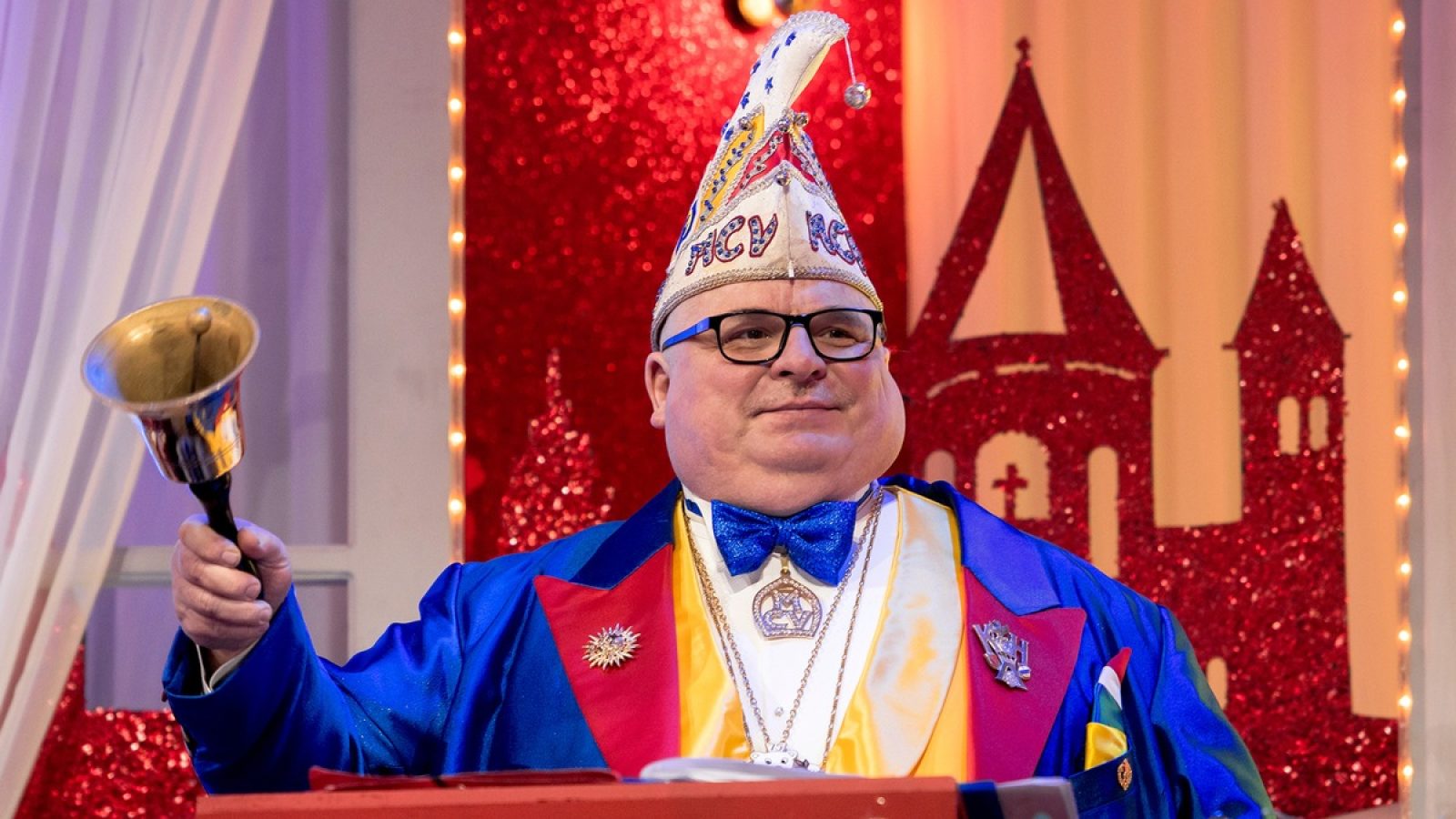 Sitzungspräsident Andreas Schmitt / Weiterer Text über ots und www.presseportal.de/nr/7840 / Die Verwendung dieses Bildes für redaktionelle Zwecke ist unter Beachtung aller mitgeteilten Nutzungsbedingungen zulässig und dann auch honorarfrei. Veröffentlichung ausschließlich mit Bildrechte-Hinweis.