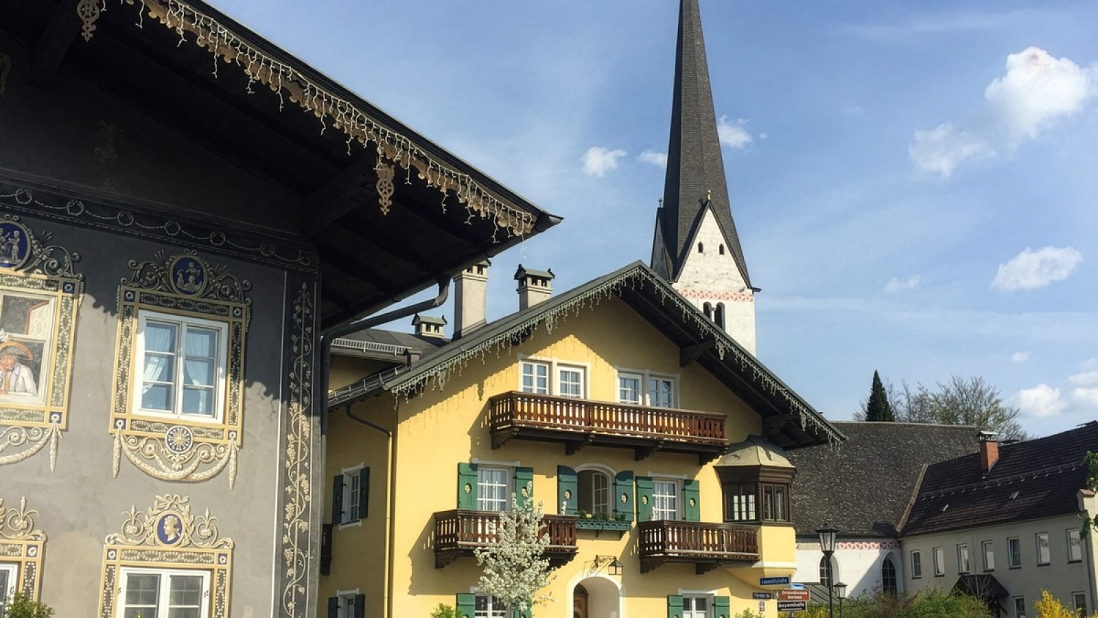 Mit einem neuen Büro in Garmisch-Partenkirchen verstärkt die Agentur Seidl PR & Marketing die Präsenz im Süden Deutschlands. Im denkmalgeschützten Ambiente mitten in Alt-Garmisch dreht sich künftig vieles um die Vermarktung von High-Tech-Lösungen wie Robotik oder Automatisierung und die Kommunikation von Zukunftsthemen in der Industrie sowie der Food- und Life-Style-Branche. / Weiterer Text über ots und www.presseportal.de/nr/67861 / Die Verwendung dieses Bildes für redaktionelle Zwecke ist unter Beachtung aller mitgeteilten Nutzungsbedingungen zulässig und dann auch honorarfrei. Veröffentlichung ausschließlich mit Bildrechte-Hinweis.