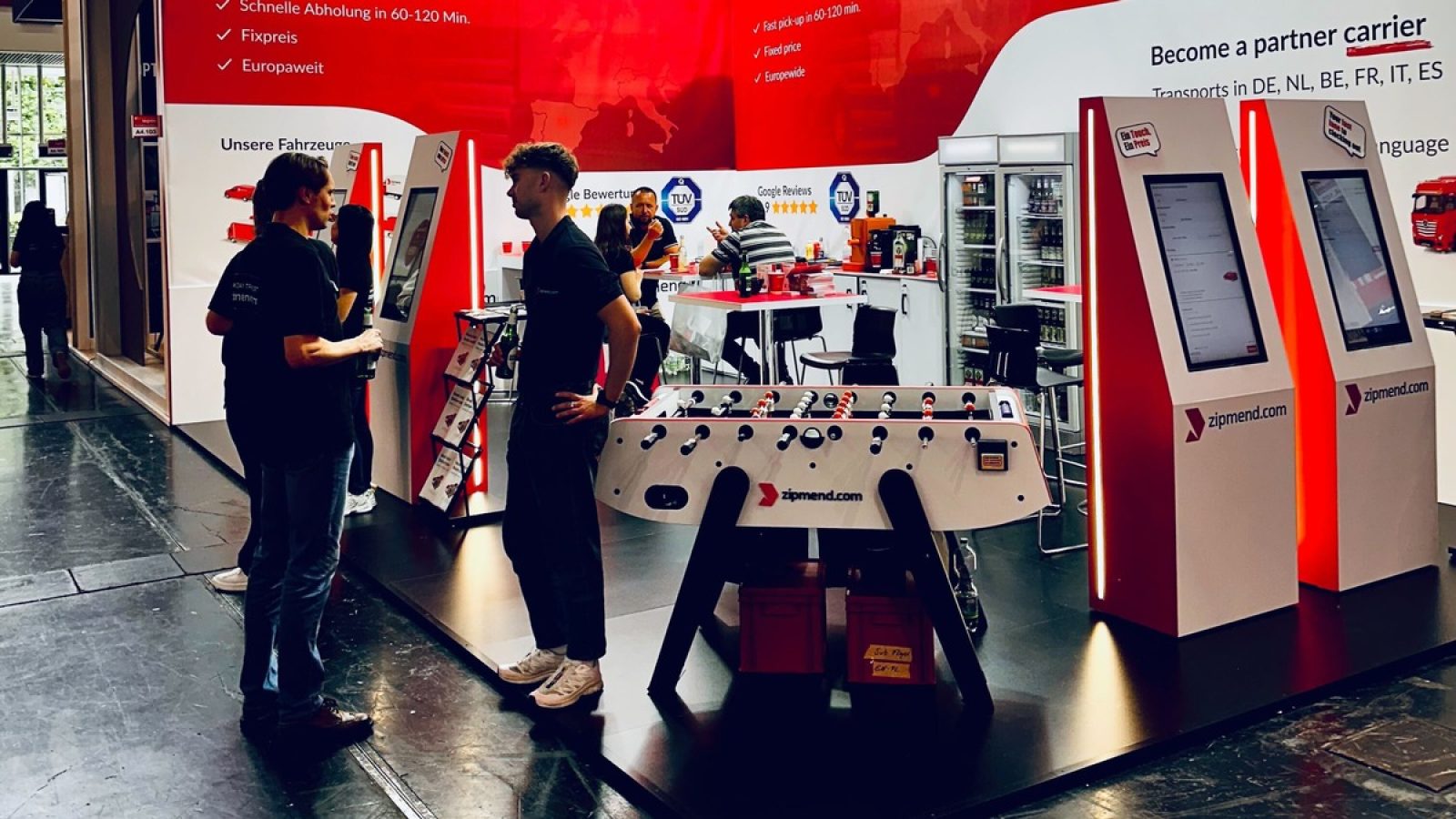 zipmend Express auf der Transport Logistic Messe in München, April 2025 / Weiterer Text über ots und www.presseportal.de/nr/181324 / Die Verwendung dieses Bildes für redaktionelle Zwecke ist unter Beachtung aller mitgeteilten Nutzungsbedingungen zulässig und dann auch honorarfrei. Veröffentlichung ausschließlich mit Bildrechte-Hinweis.